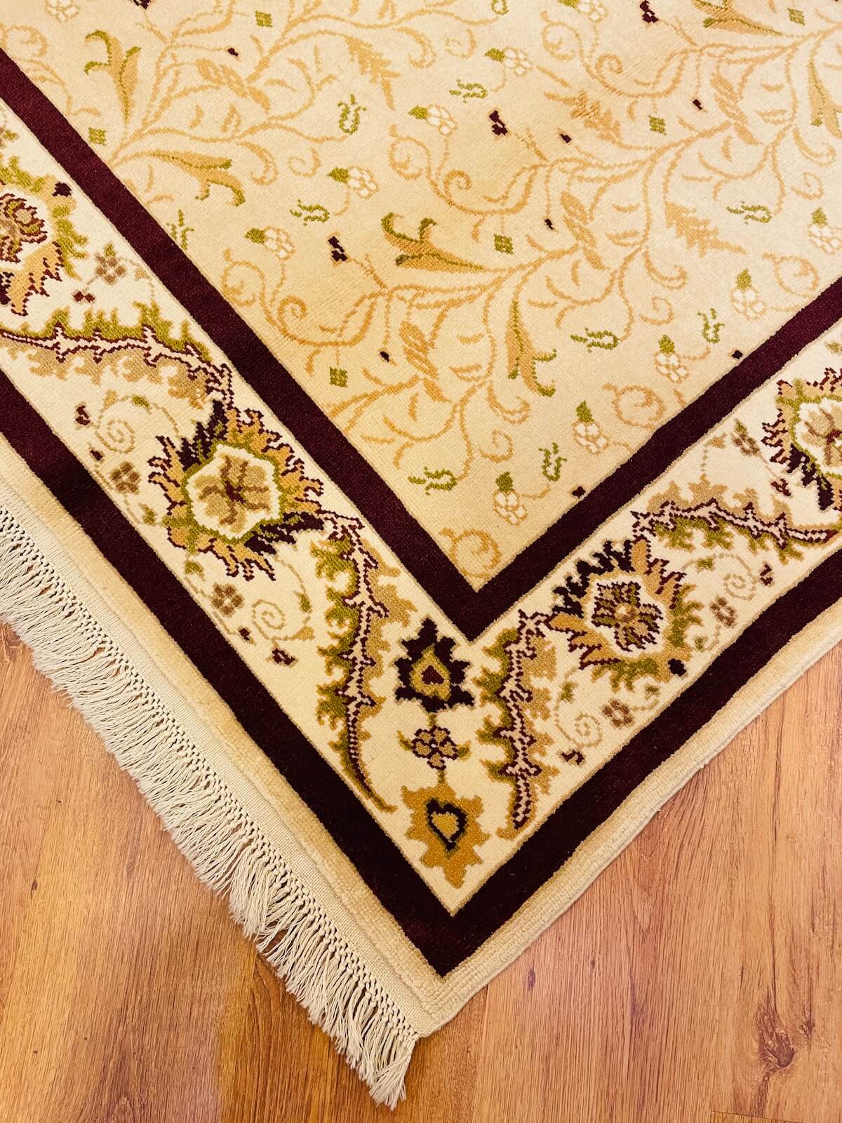 Angora Uşak El Dokuma Halı