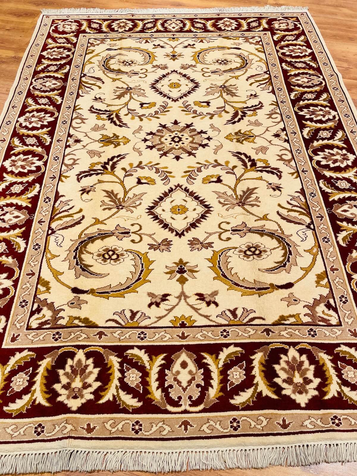 Angora Uşak El Dokuma Halı