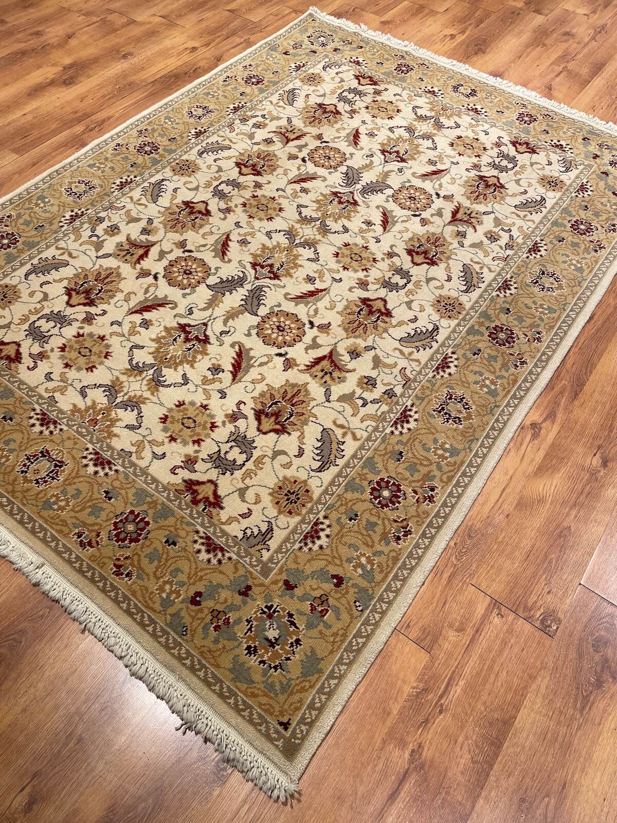 Angora Uşak El Dokuma Halı