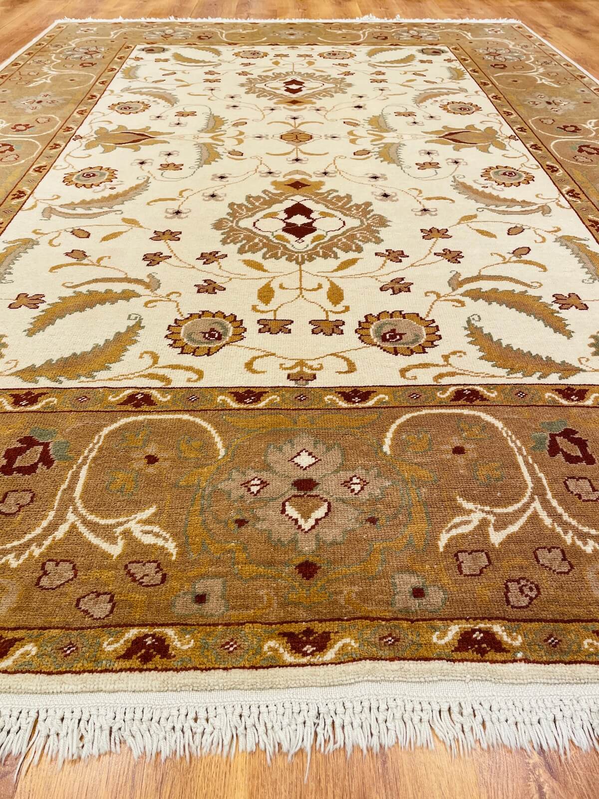 Angora Uşak El Dokuma Halı