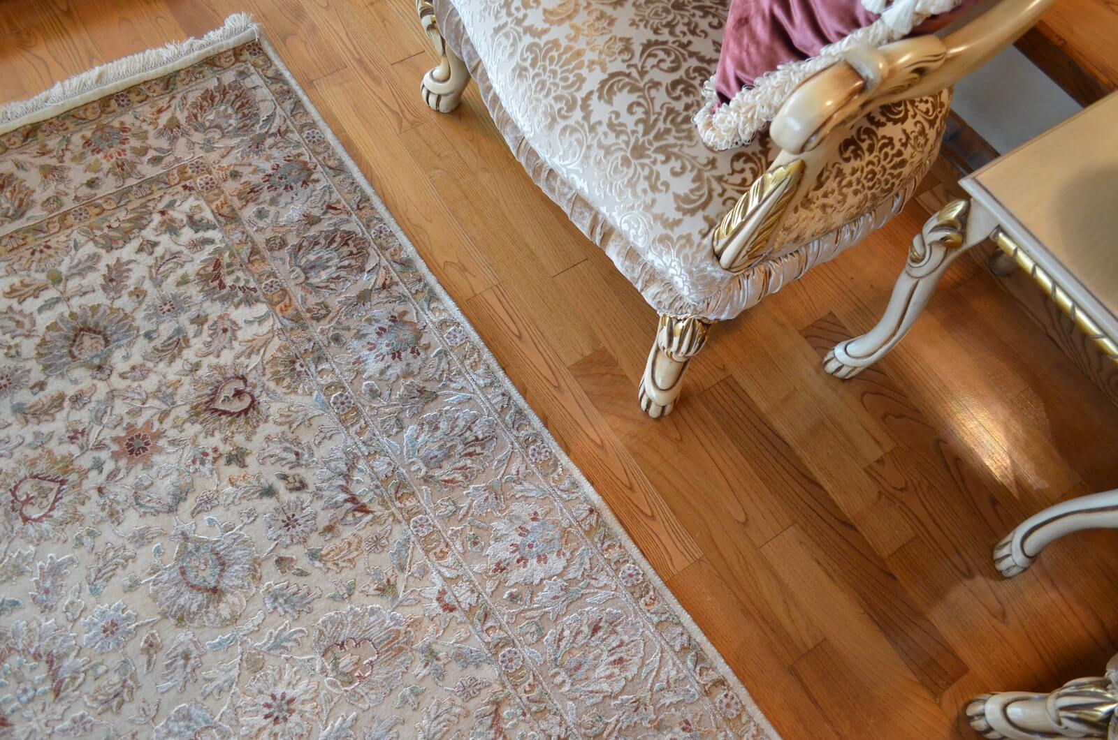 Antik İpekli Uşak El Dokuma Halı