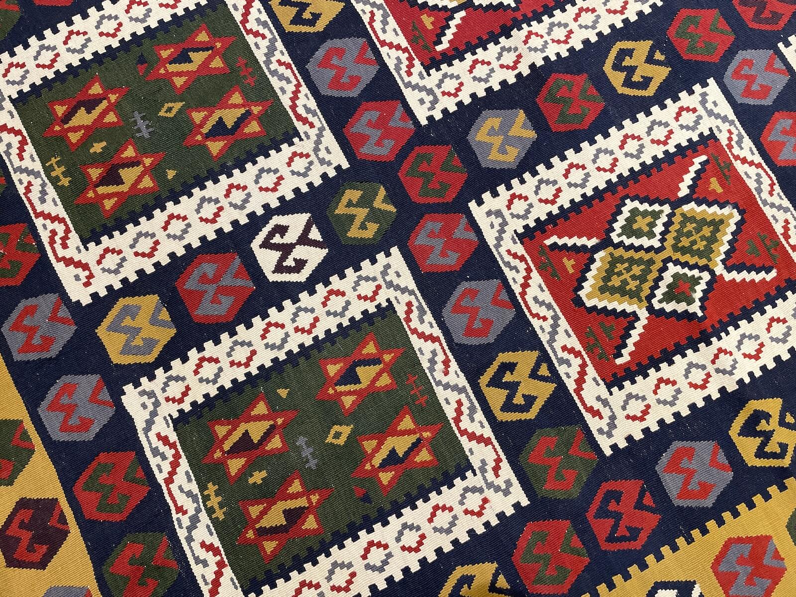 Antik Süper İnce El Dokuma Kilim