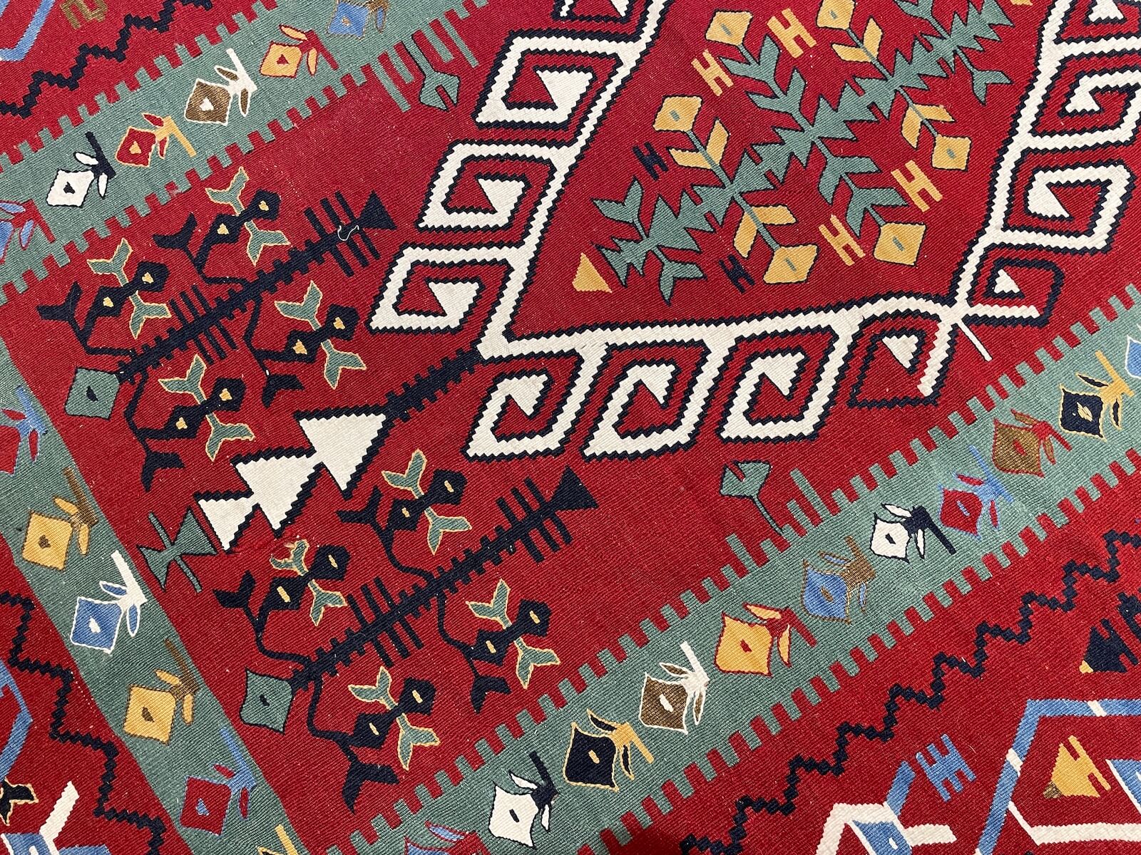 Antik Süper İnce El Dokuma Kilim