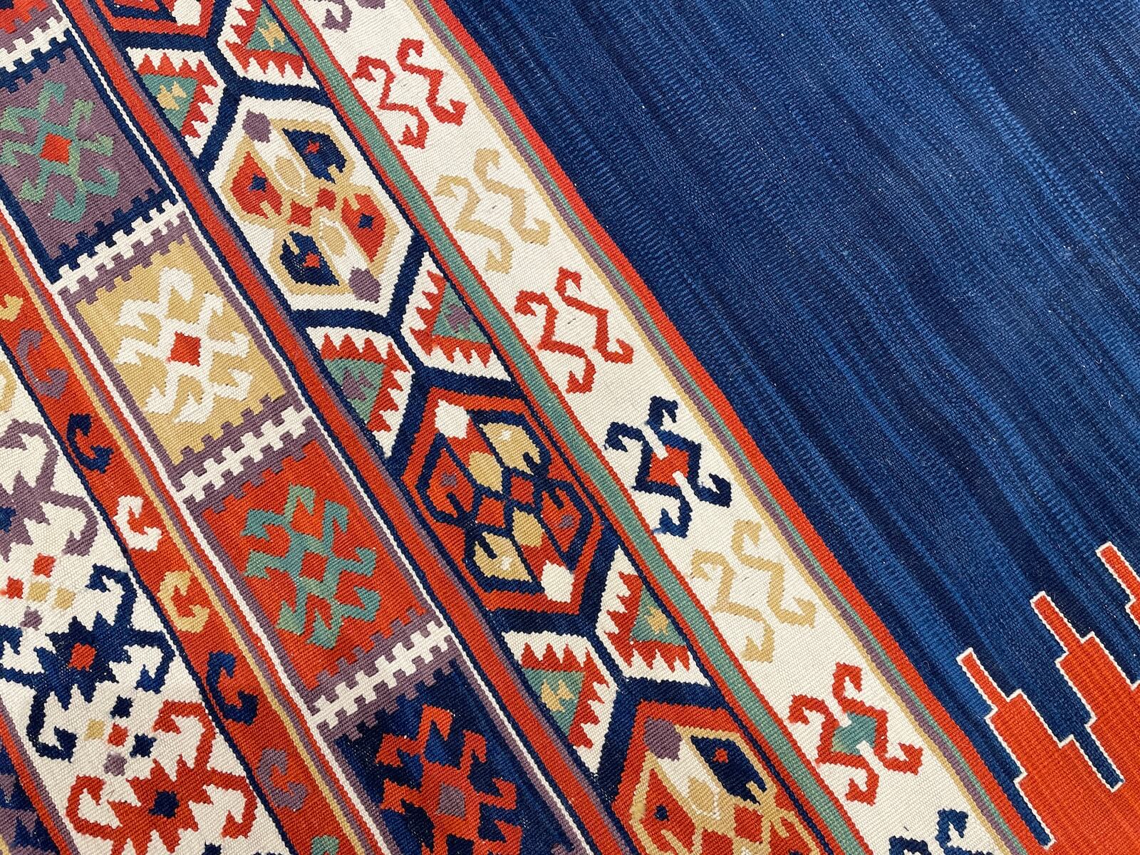 Antik Süper İnce El Dokuma Kilim