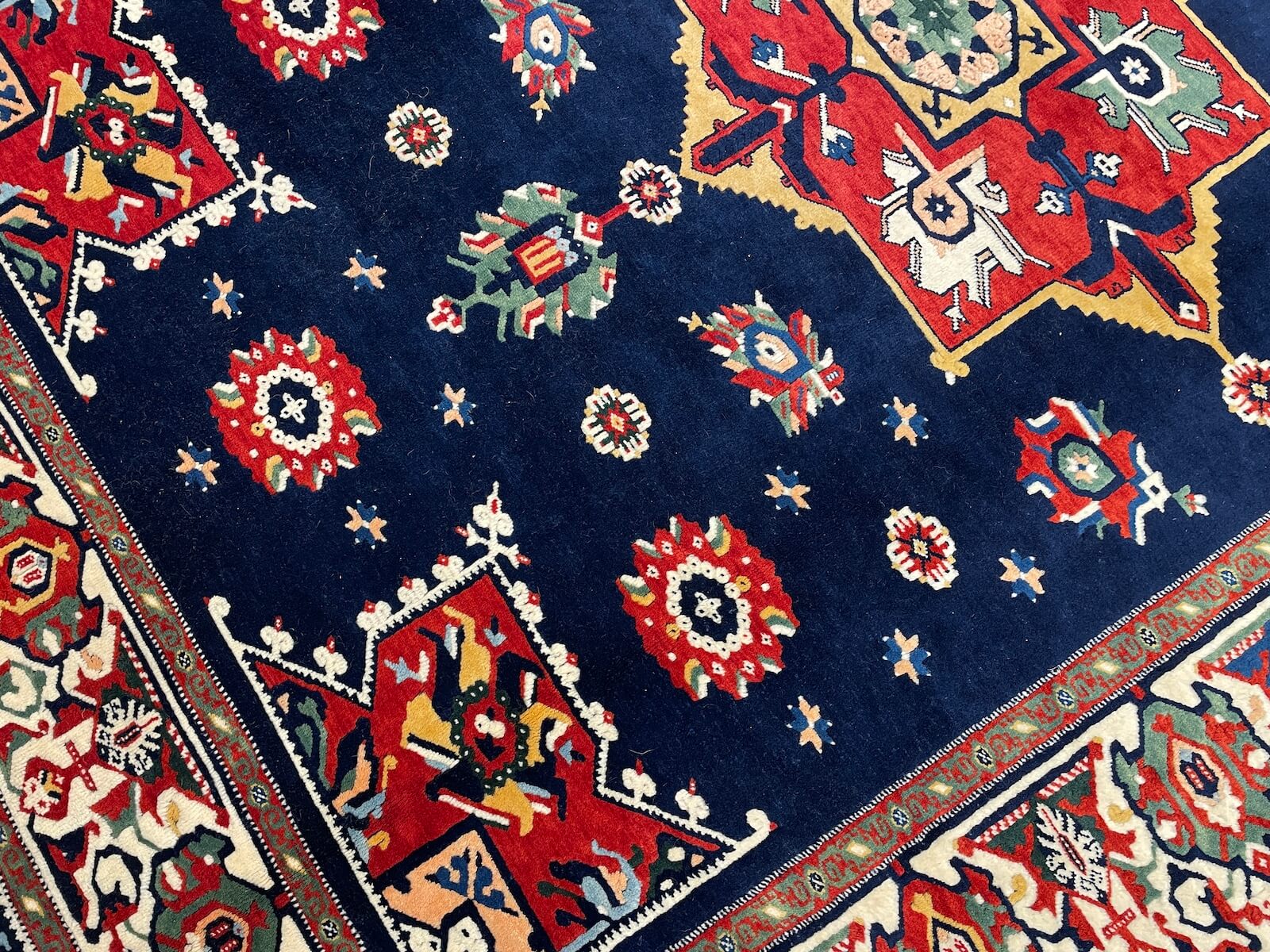 Antik Yörük El Dokuma Halı