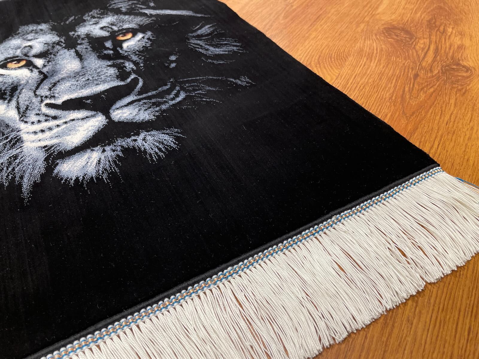 Aslan Desenli Tablo Bambu Halı