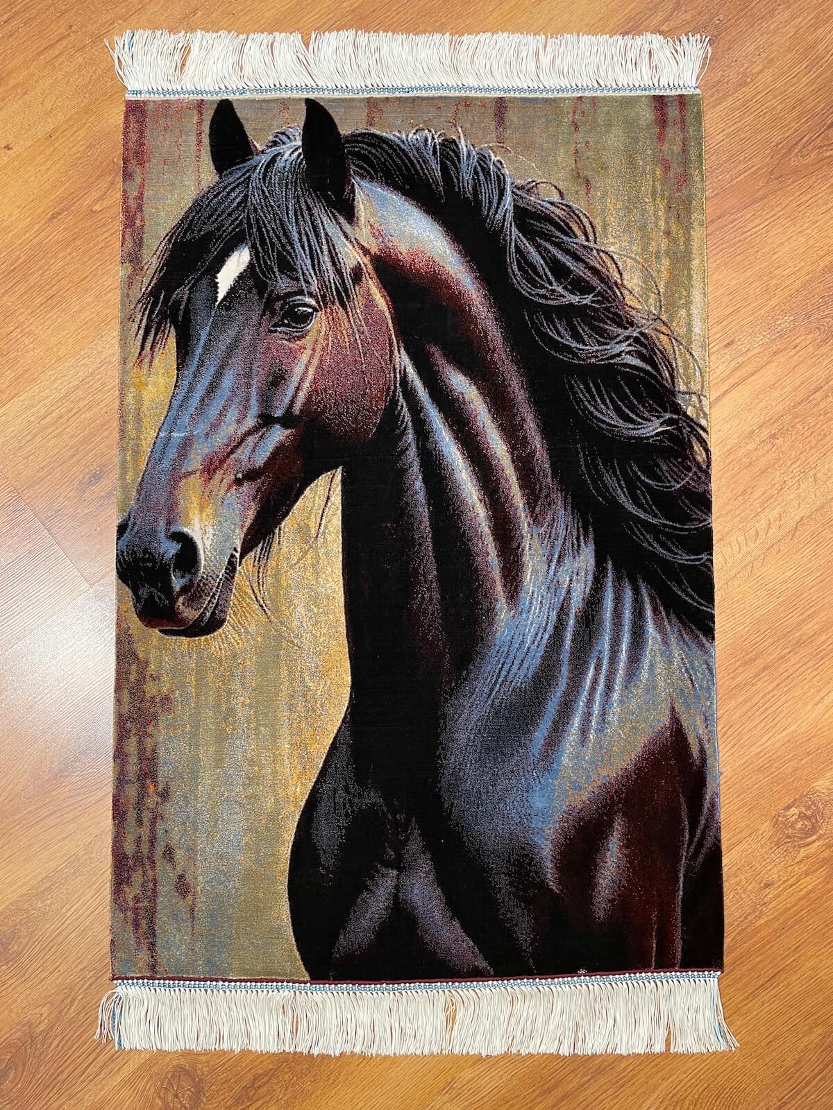 At Desenli Tablo Bambu Halı