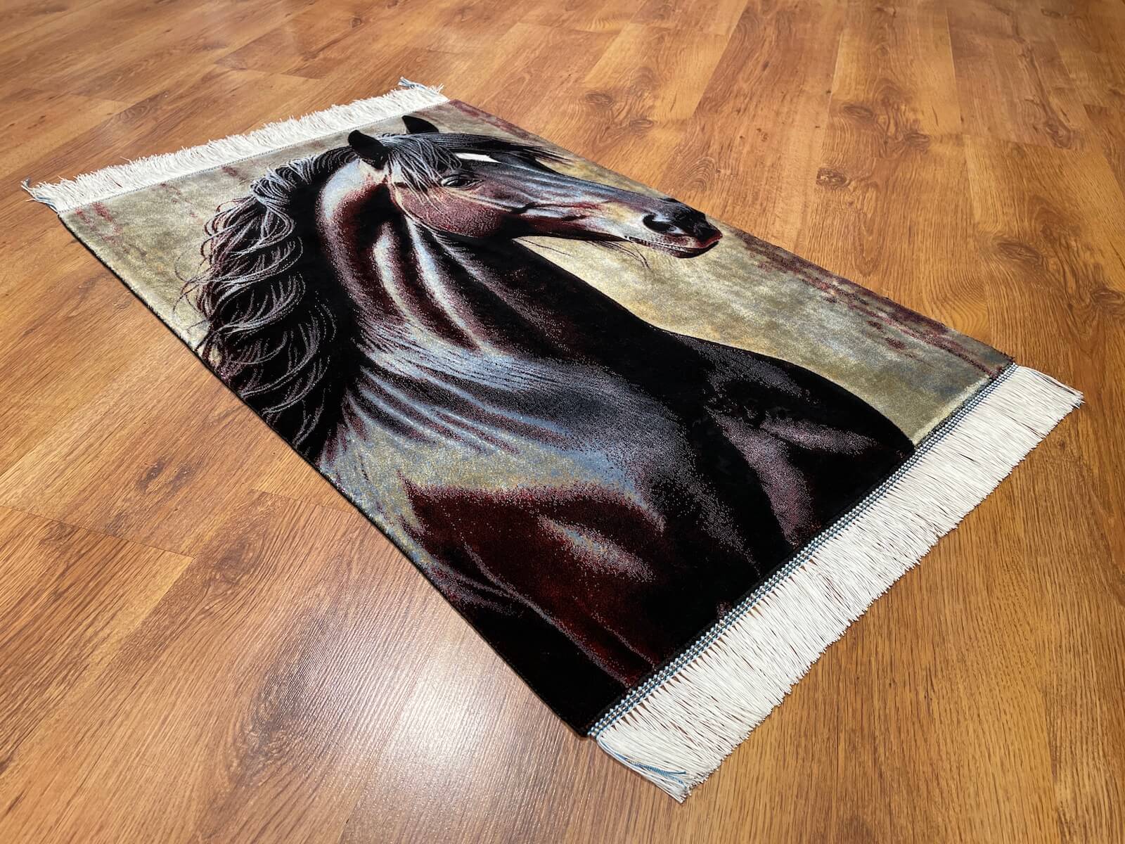 At Desenli Tablo Bambu Halı