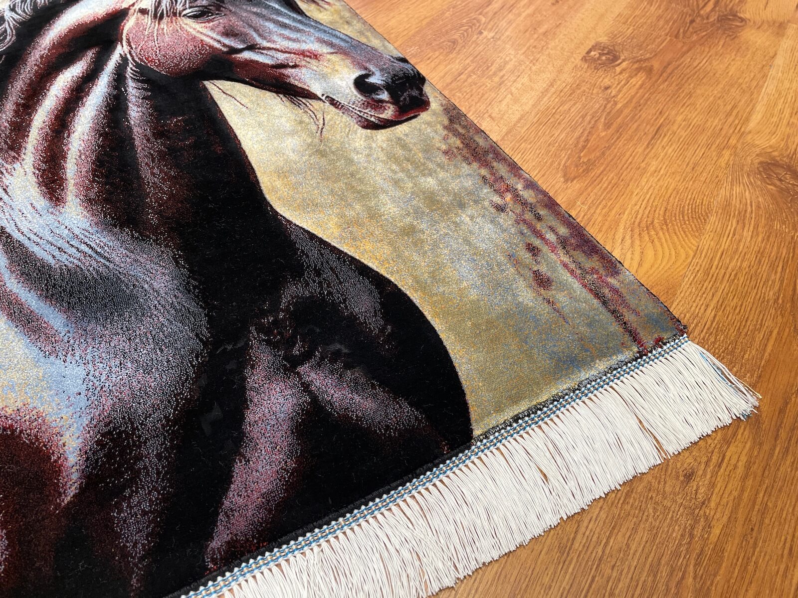 At Desenli Tablo Bambu Halı