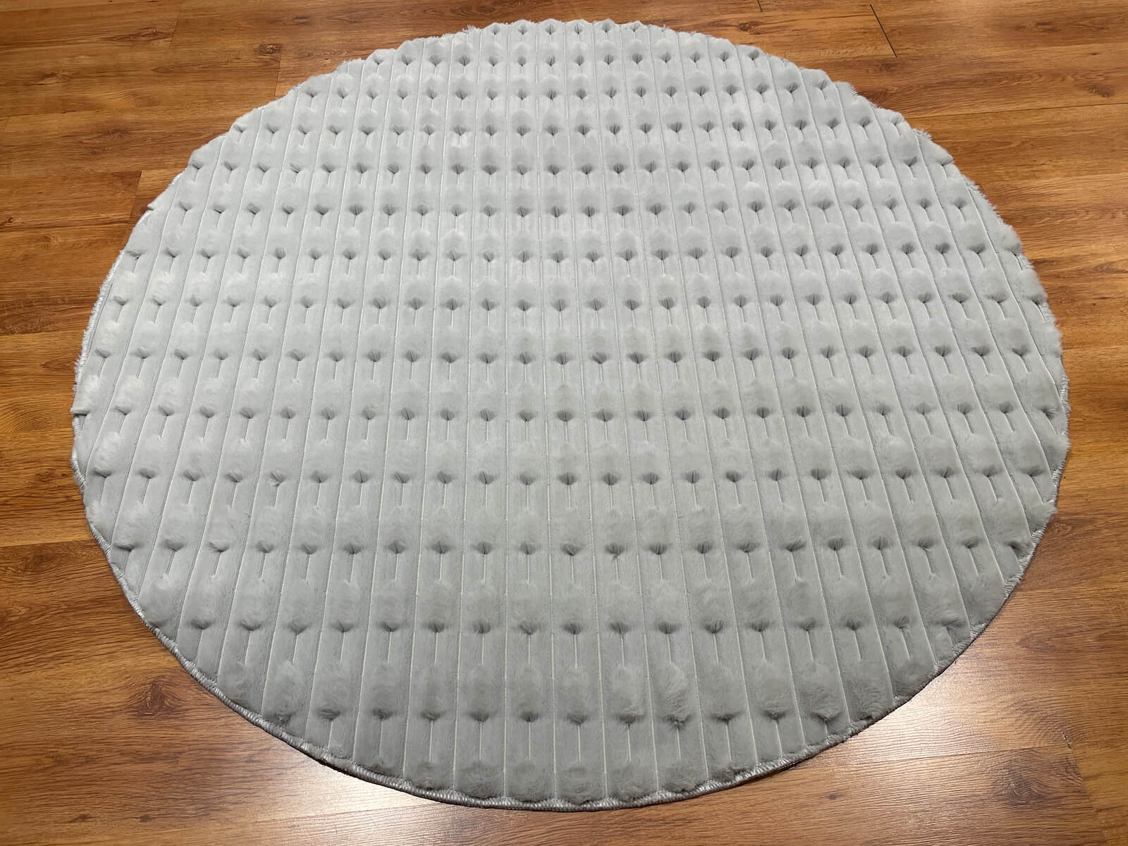 Bella Gri Yuvarlak Peluş Halı