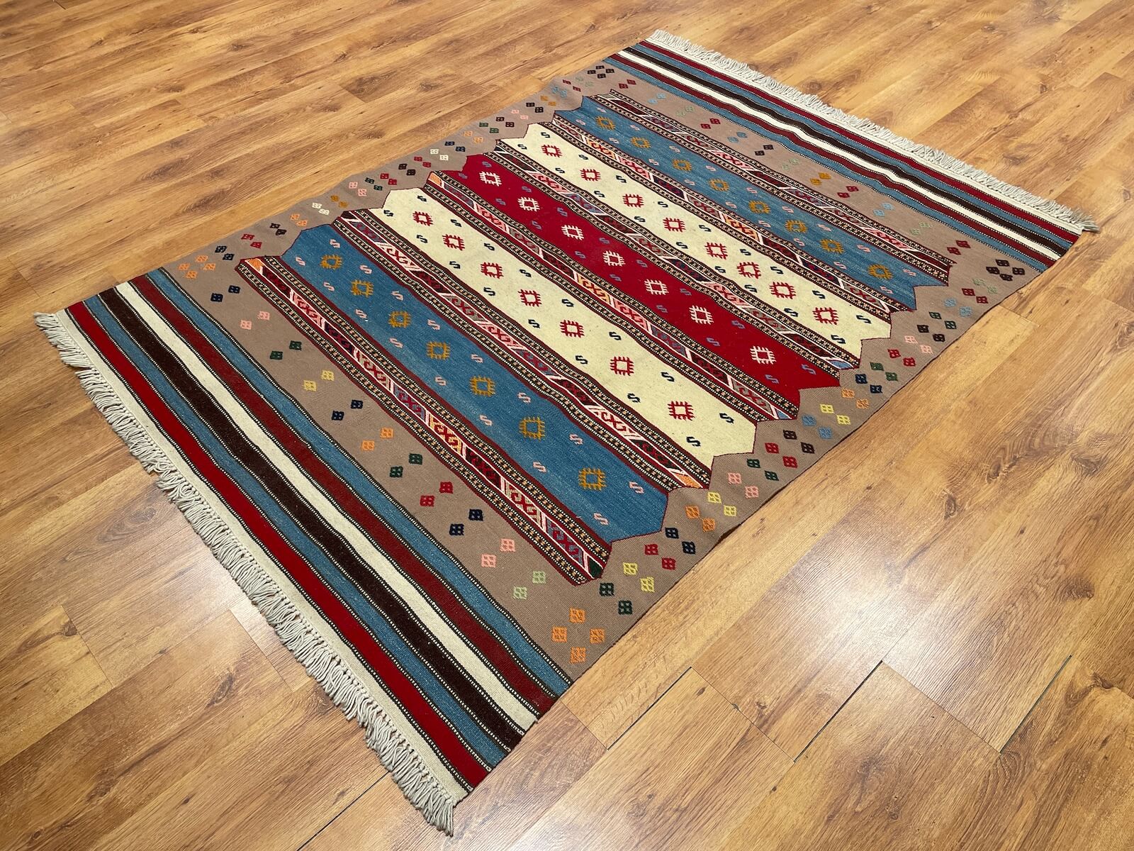 Bergama Cicim El Dokuma Kilim