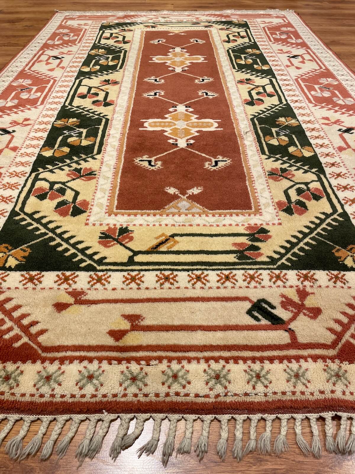 Bozalan Milas El Dokuma Halı