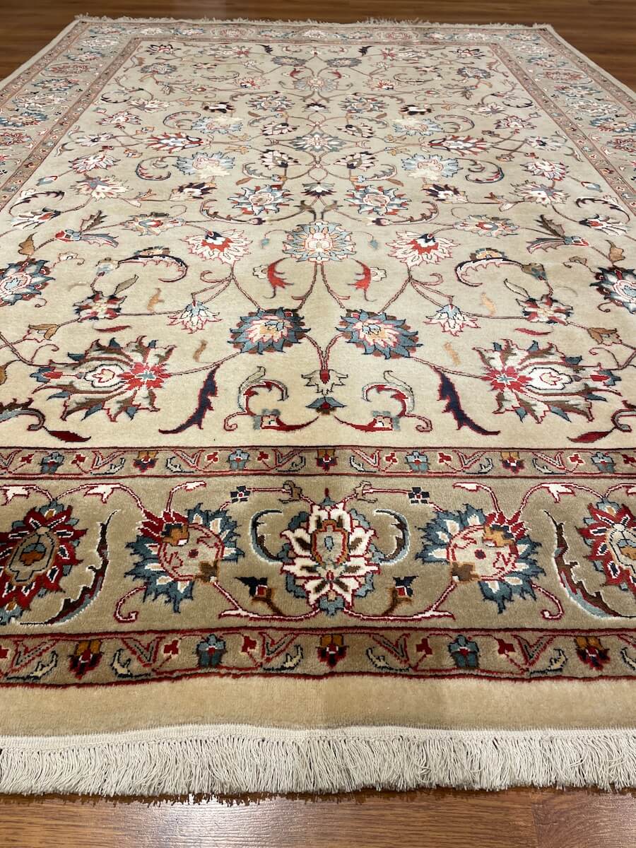 Enderun İpekli Uşak El Dokuma Halı