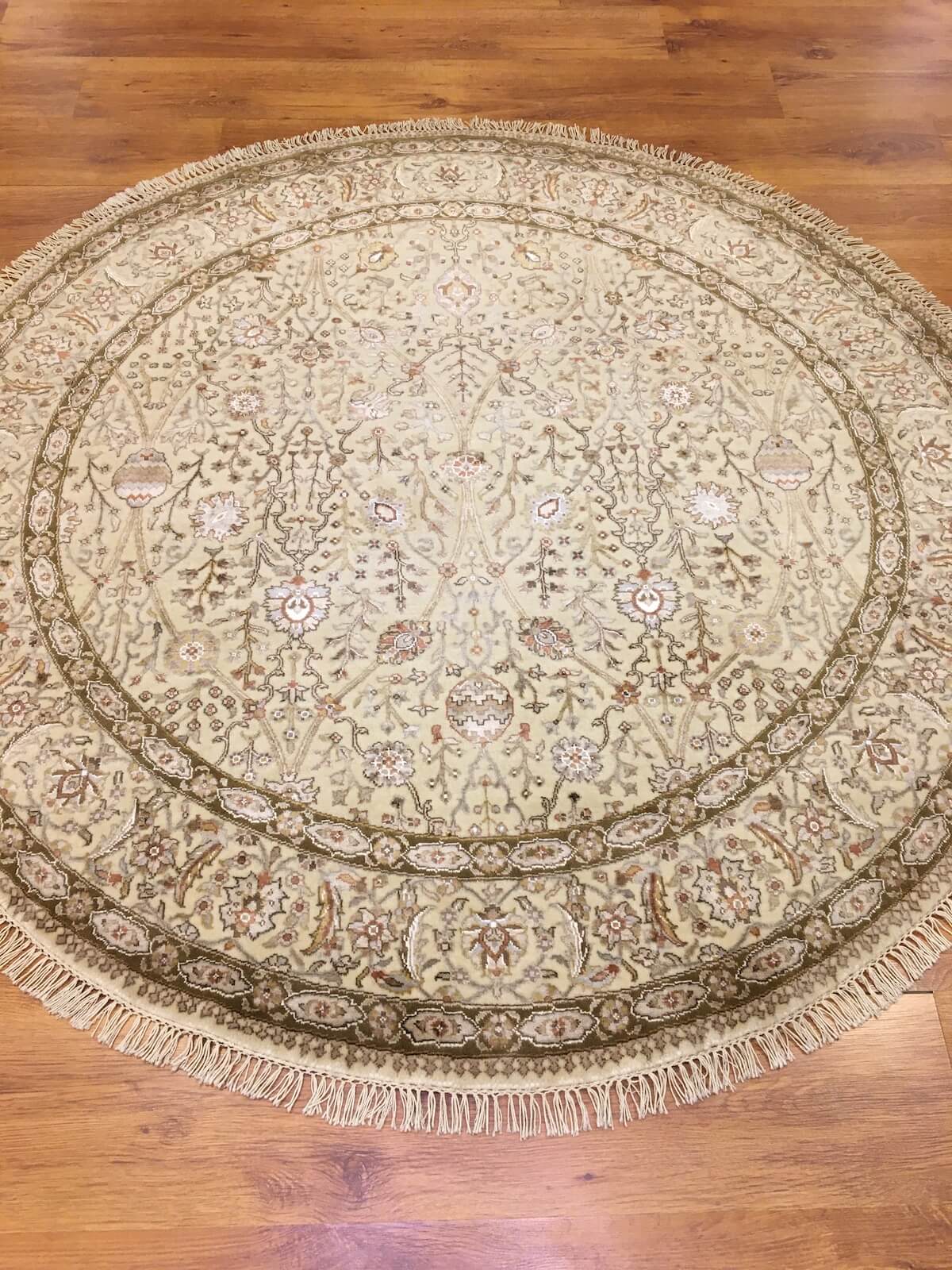 Hayyam Uşak Yuvarlak El Dokuma Halı