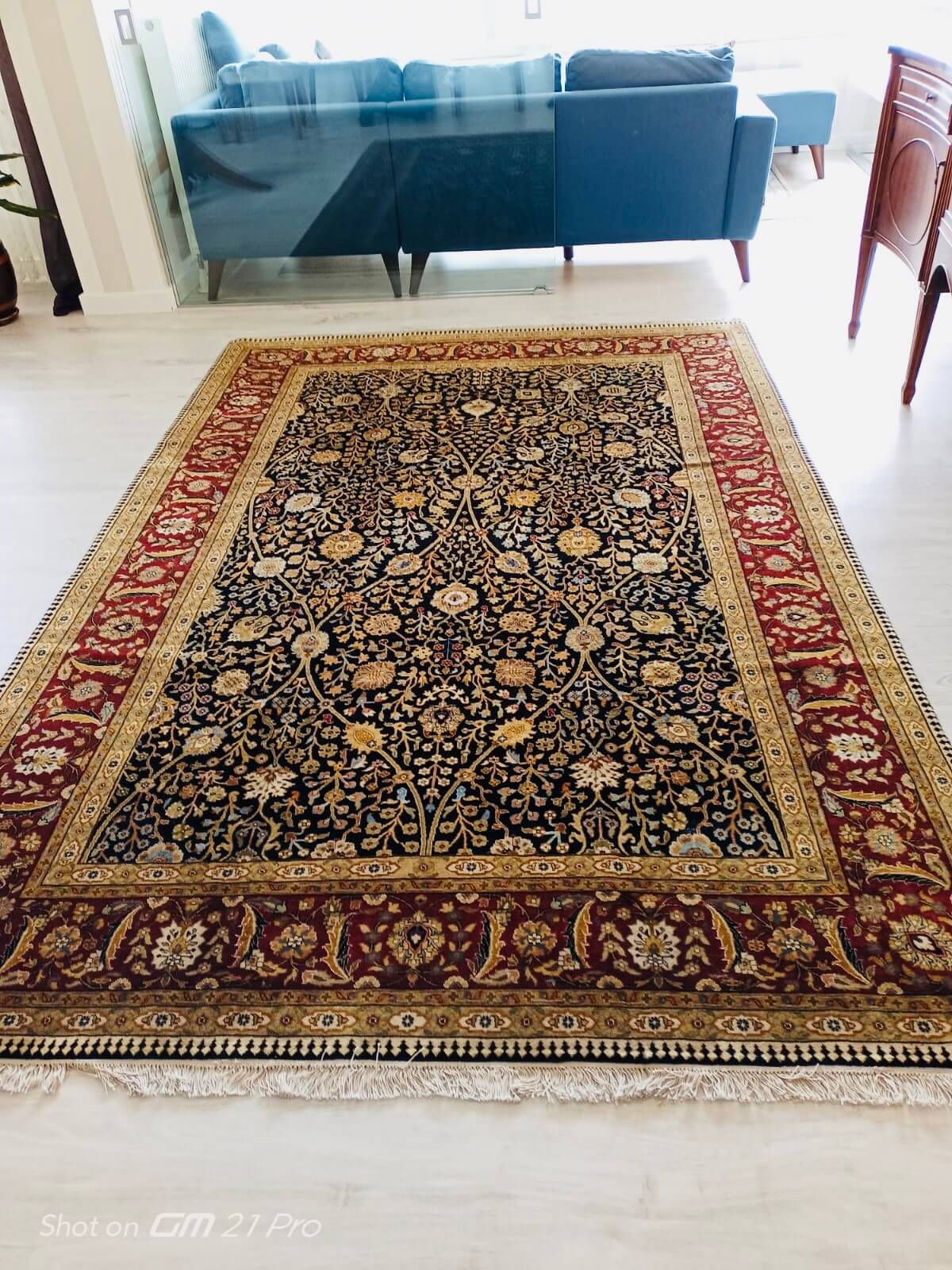 Hayyam Uşak El Dokuma Halı