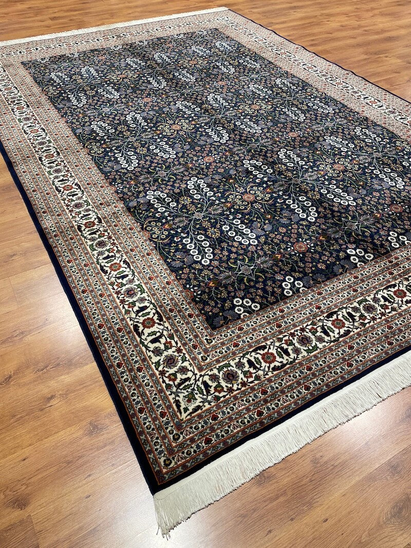 Hereke Yedidağın Çiçeği Lacivert El Dokuma Halı