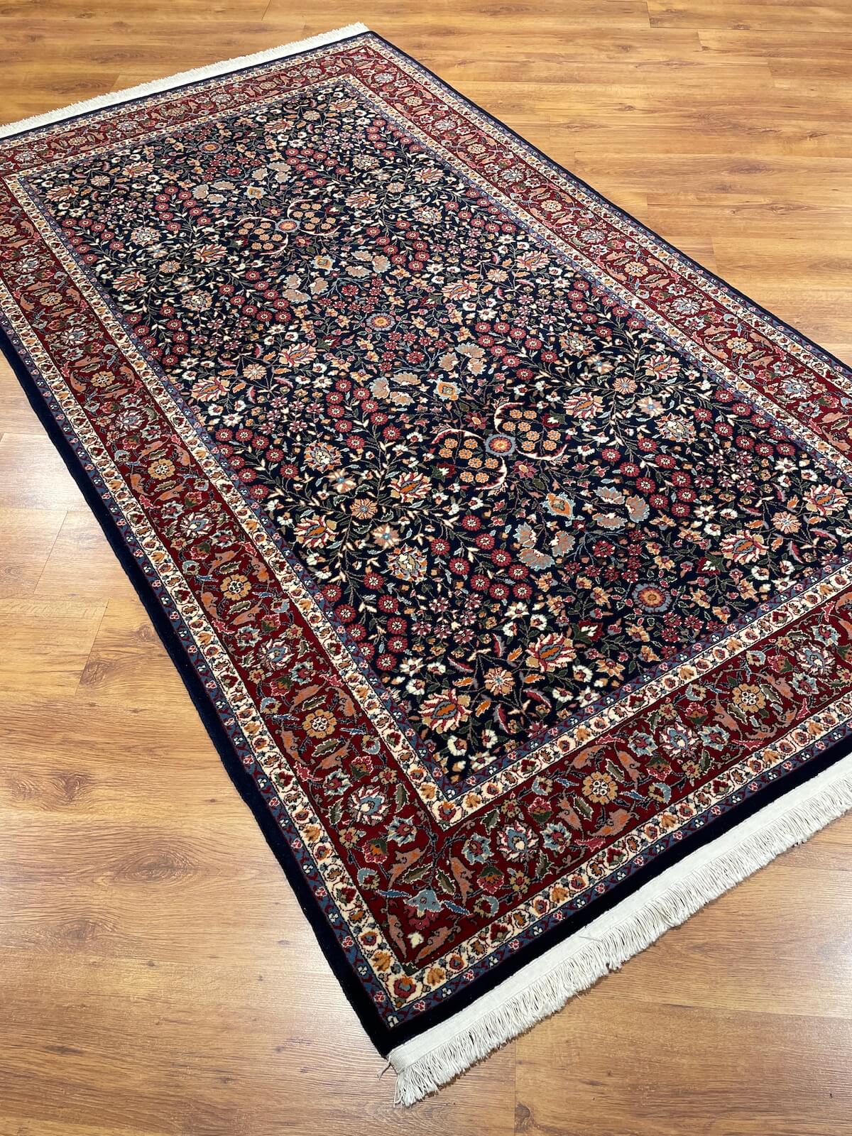 Hereke Yedidağın Çiçeği Lacivert El Dokuma Halı