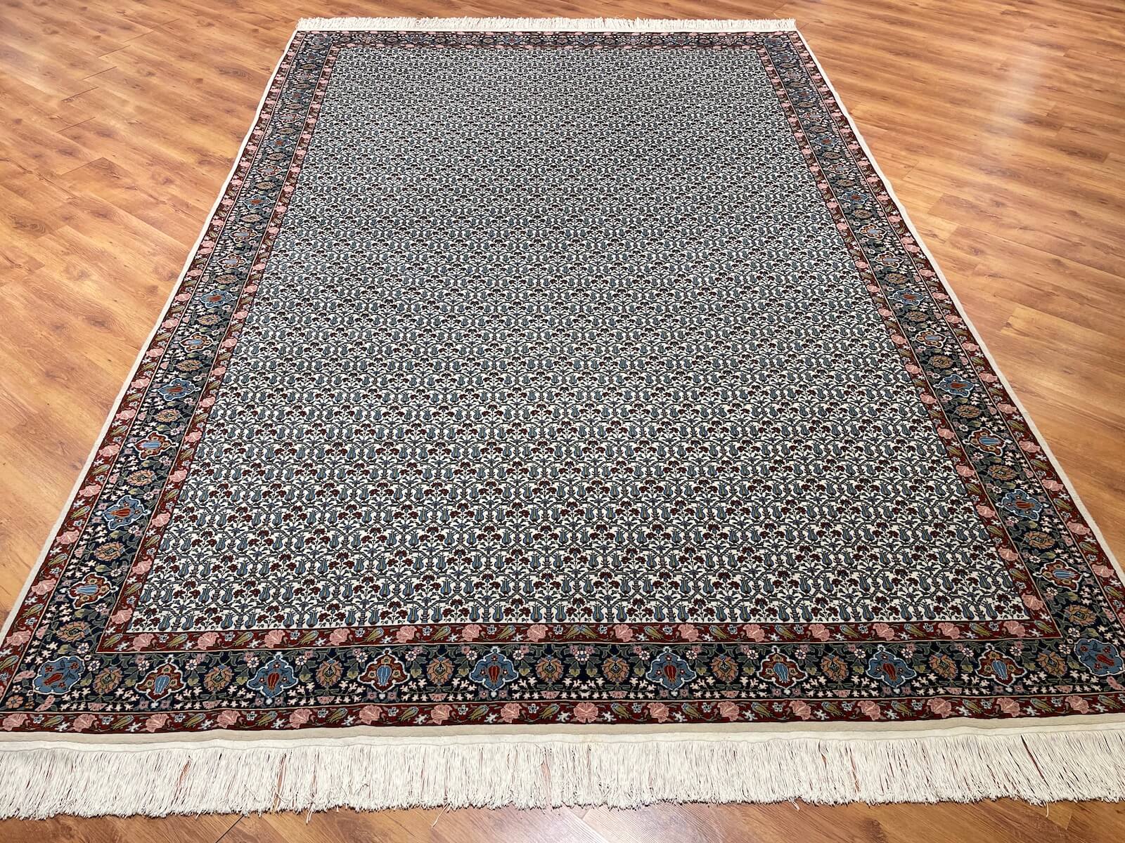 Hereke Lale Desenli Krem El Dokuma Halı