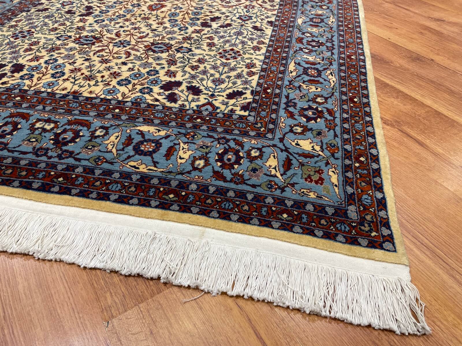 Hereke Yedidağın Çiçeği Krem El Dokuma Halı