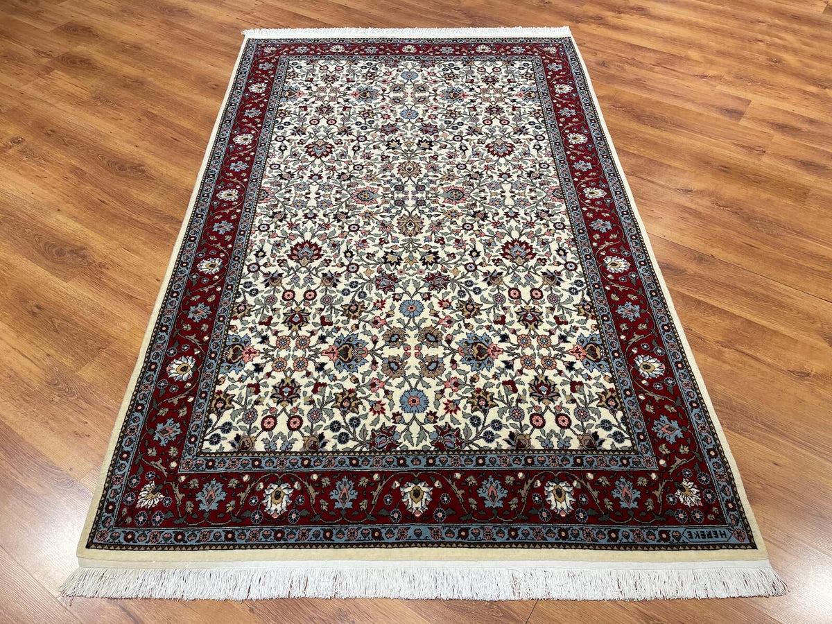 Hereke Kırçiçeği Desenli El Dokuma Halı