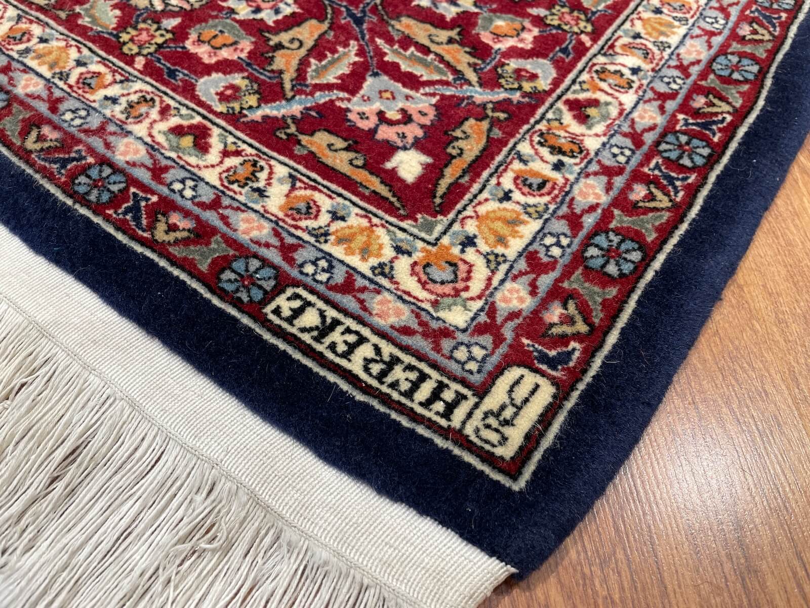 Hereke Yedidağın Çiçeği Lacivert El Dokuma Halı