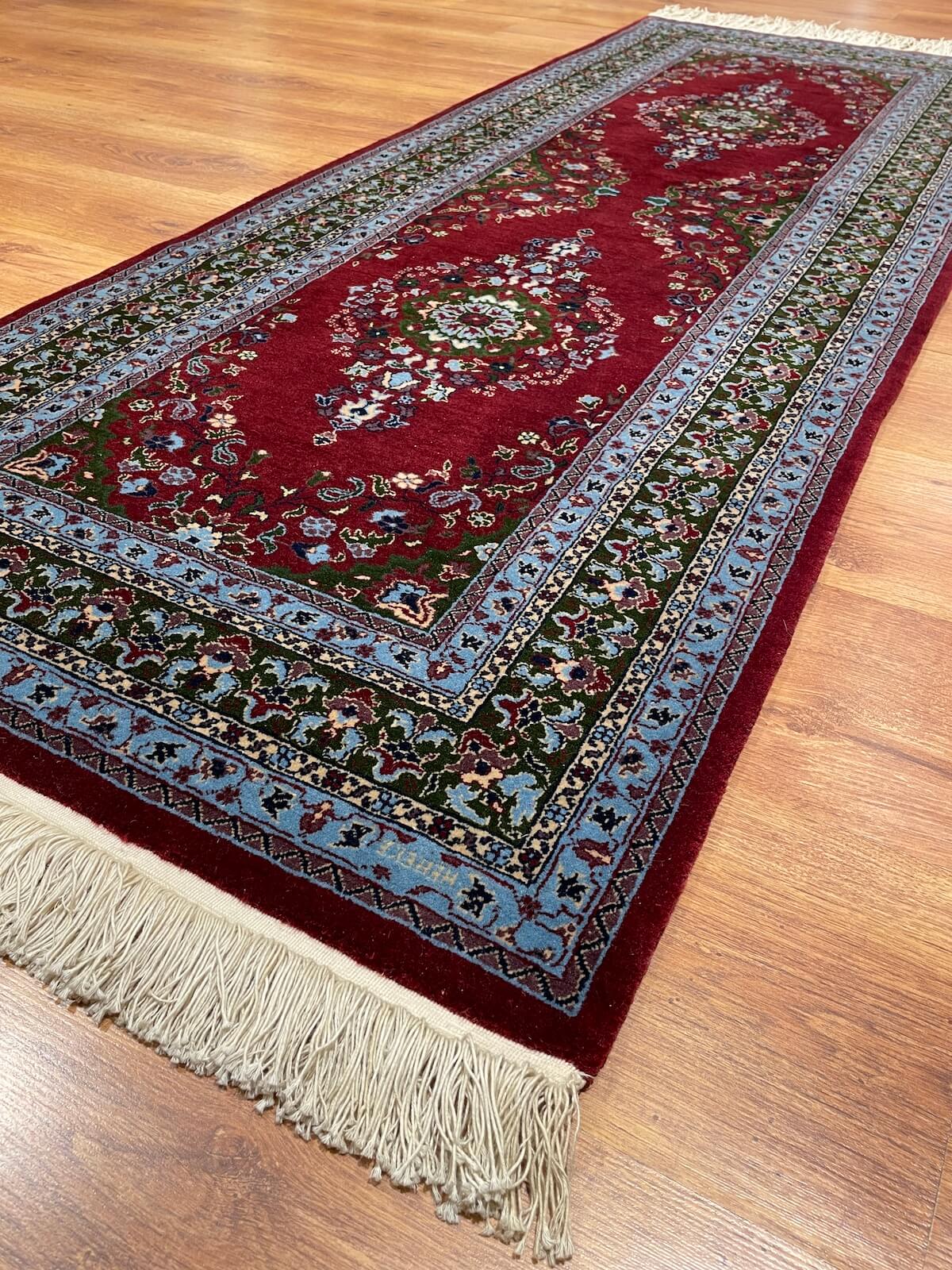 Hereke Madalyonlu Bordo El Dokuma Halı Yolluk