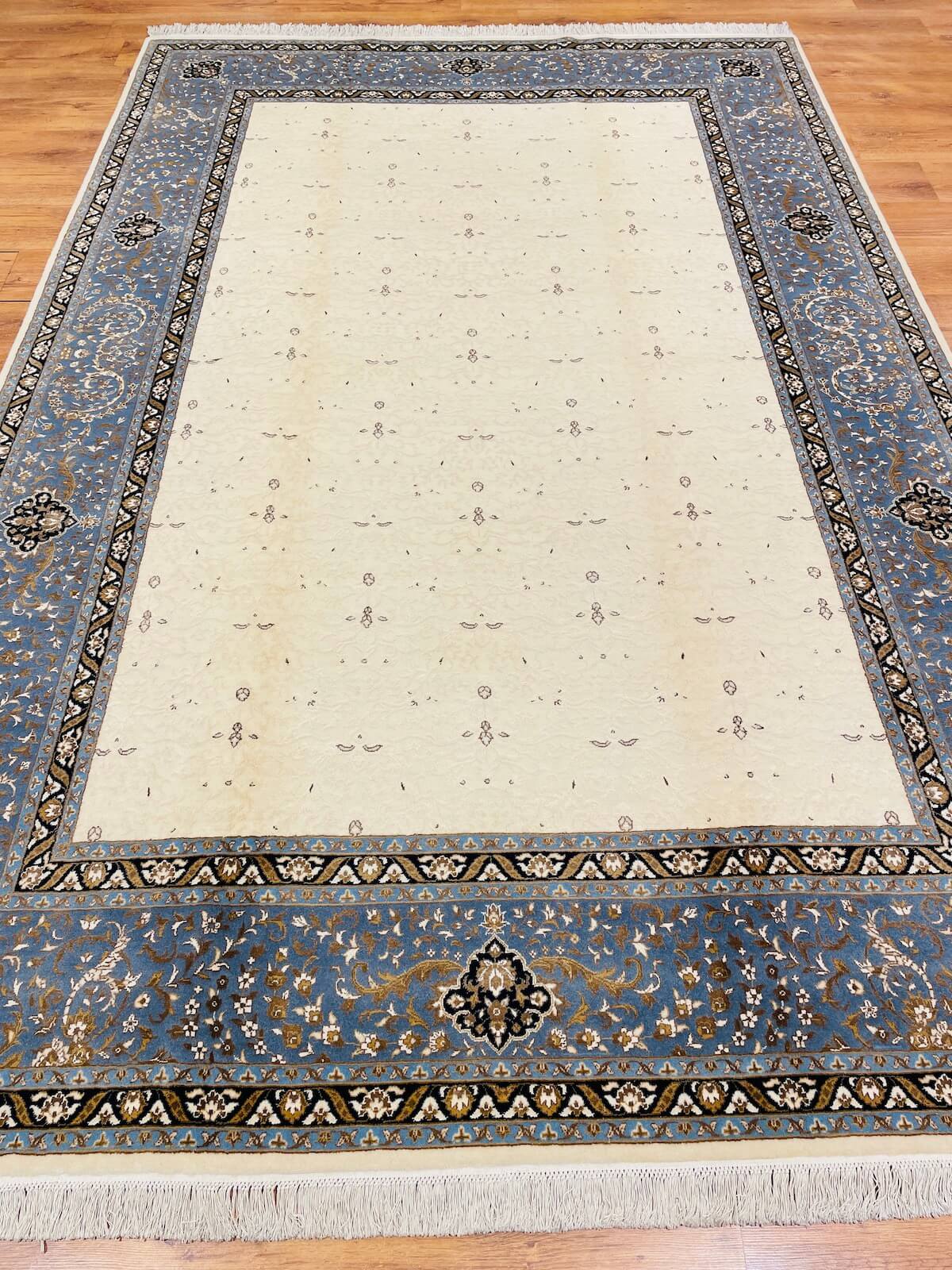 Hürrem İpekli Uşak El Dokuma Halı