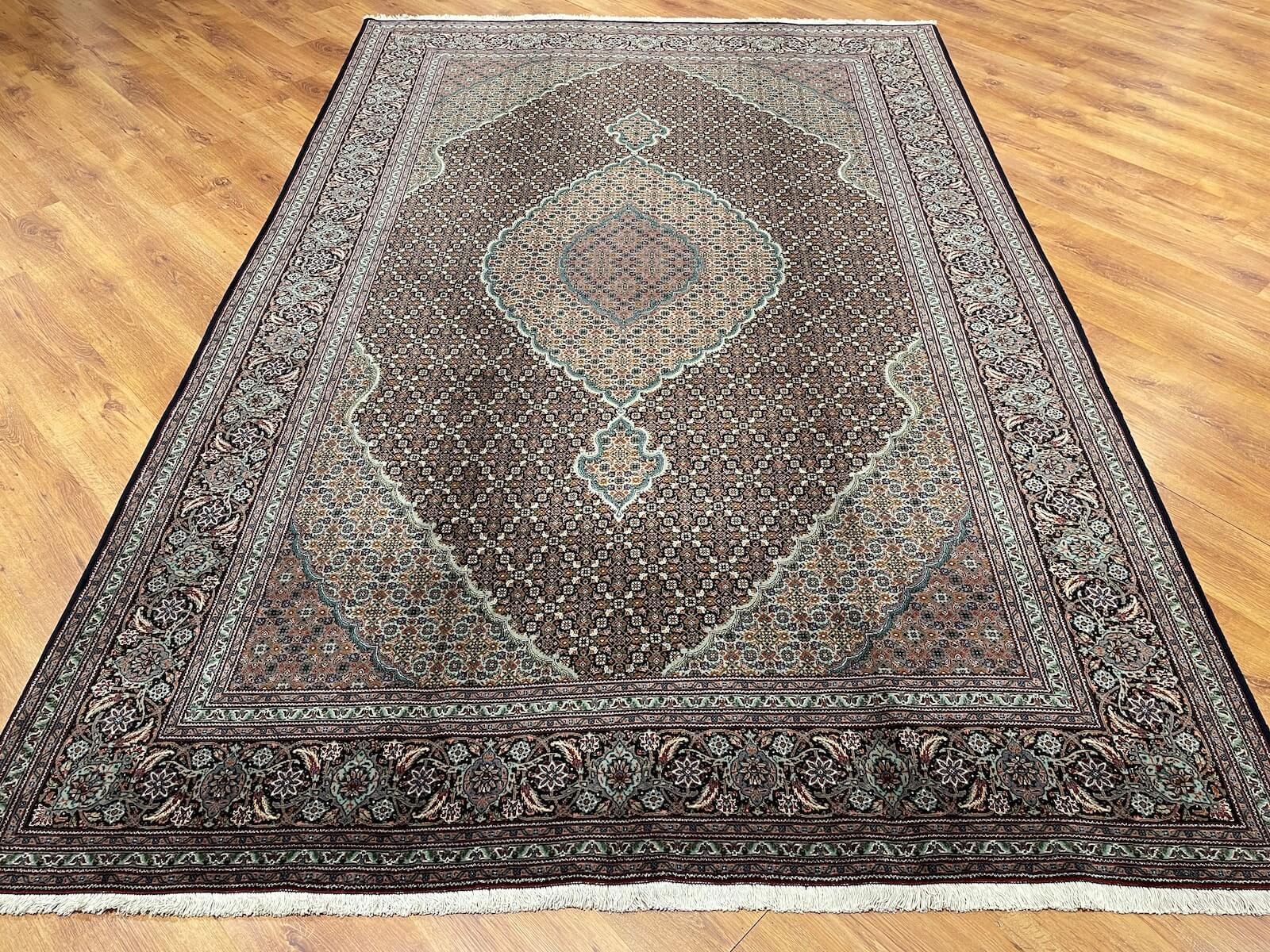 İran Tebriz El Dokuma Halı