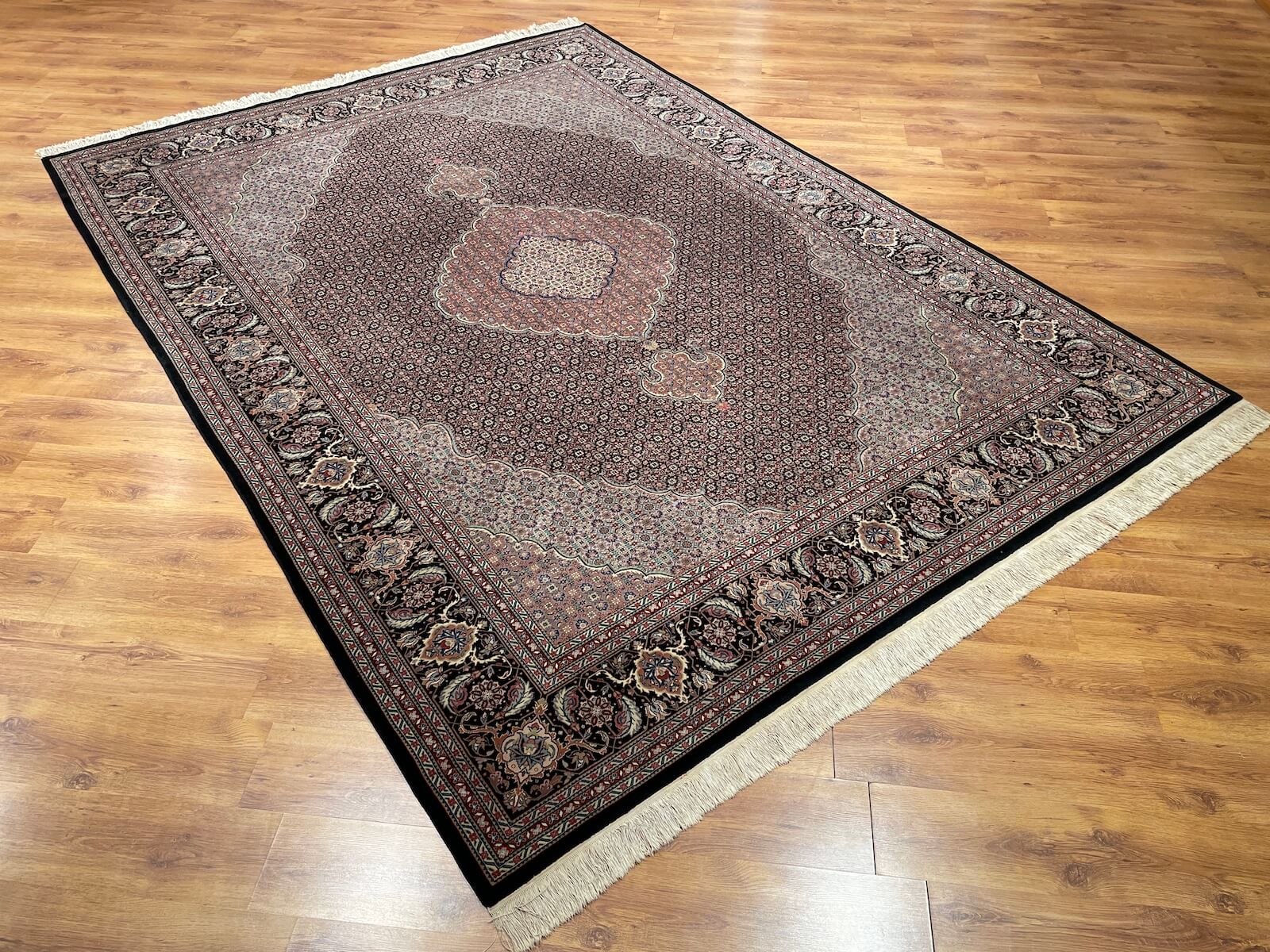 İran Tebriz El Dokuma Halı