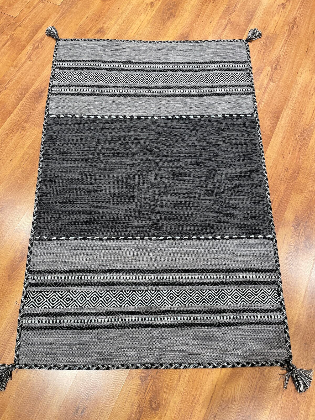 İskandinav Kilim 01 Gri