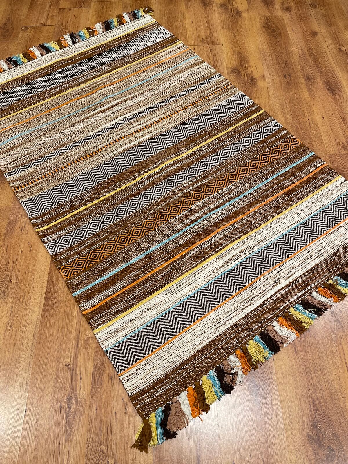 İskandinav Kilim 02 Fildişi