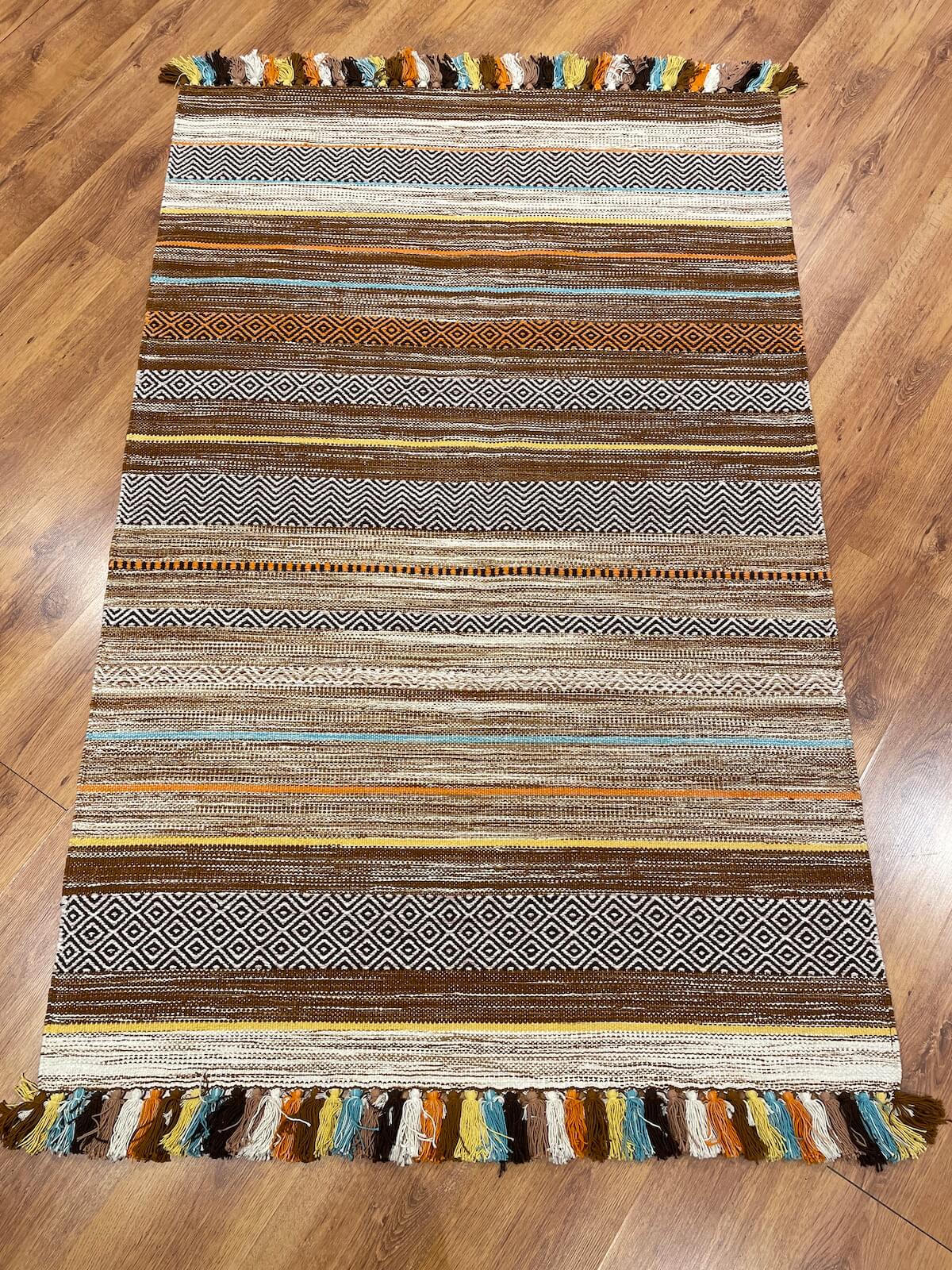 İskandinav Kilim 02 Fildişi