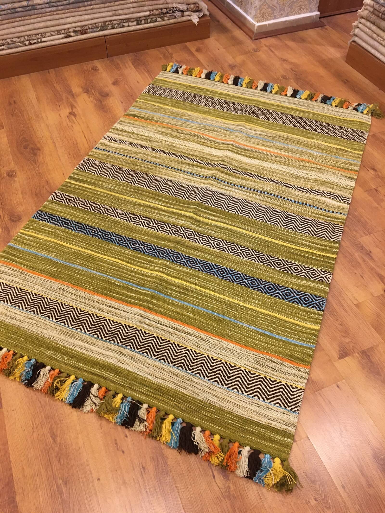 İskandinav Kilim 02 Yeşil