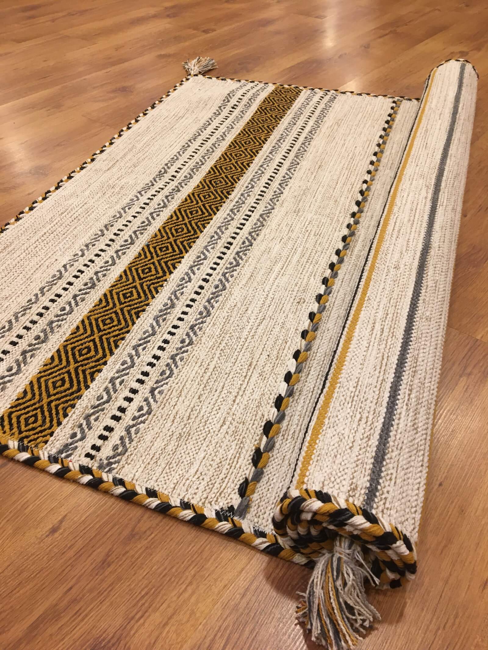 İskandinav Kilim 03 Fildişi