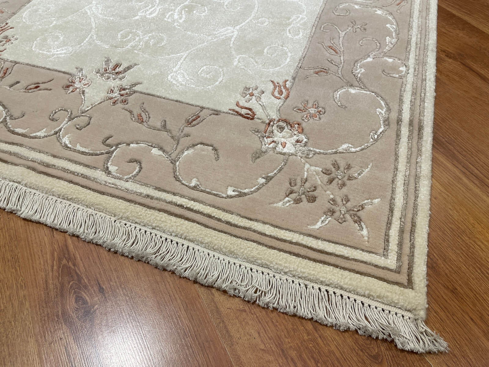 Kaftan Serisi Nepal El Dokuma Halı