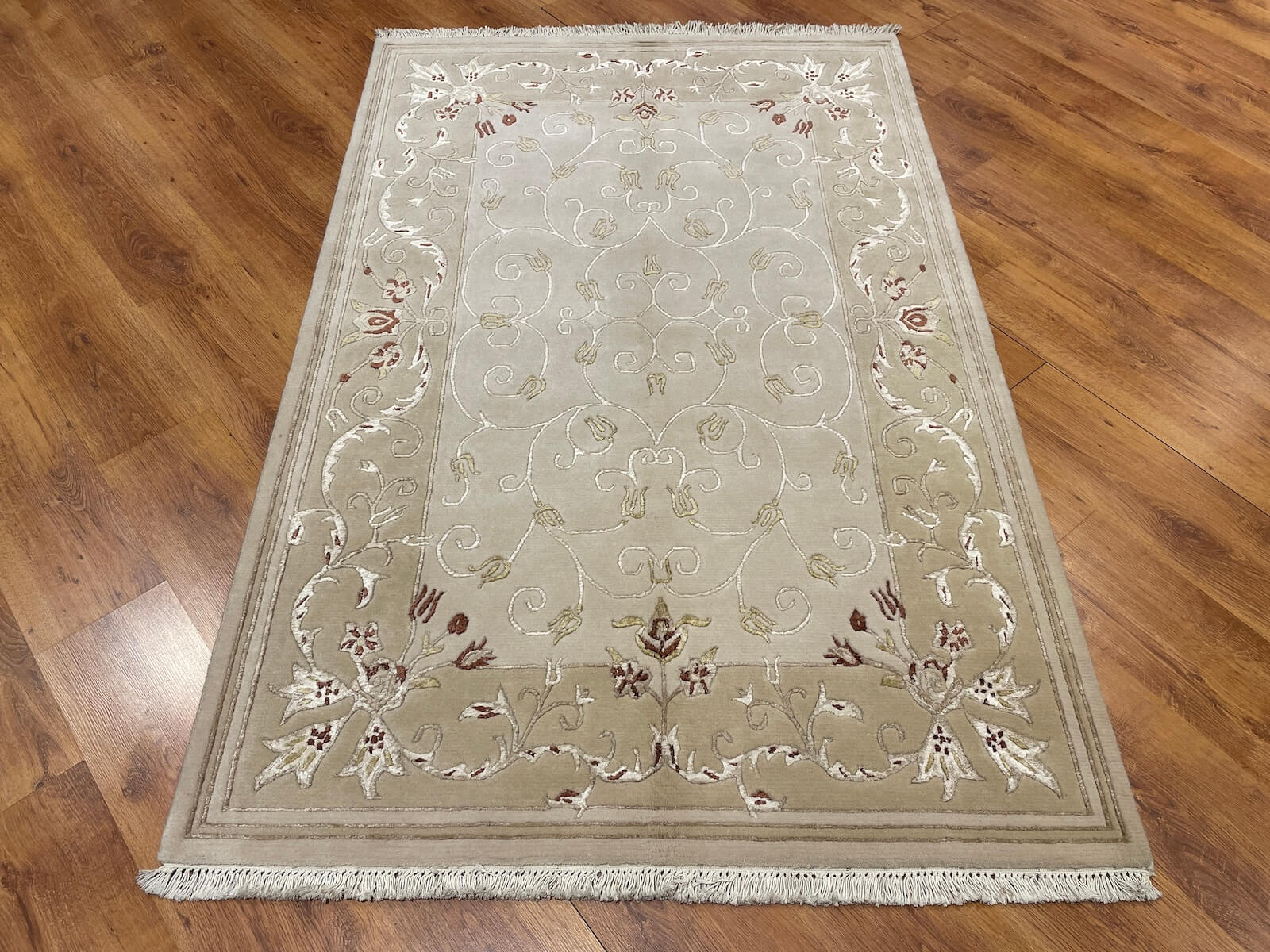 Kaftan Serisi Nepal El Dokuma Halı