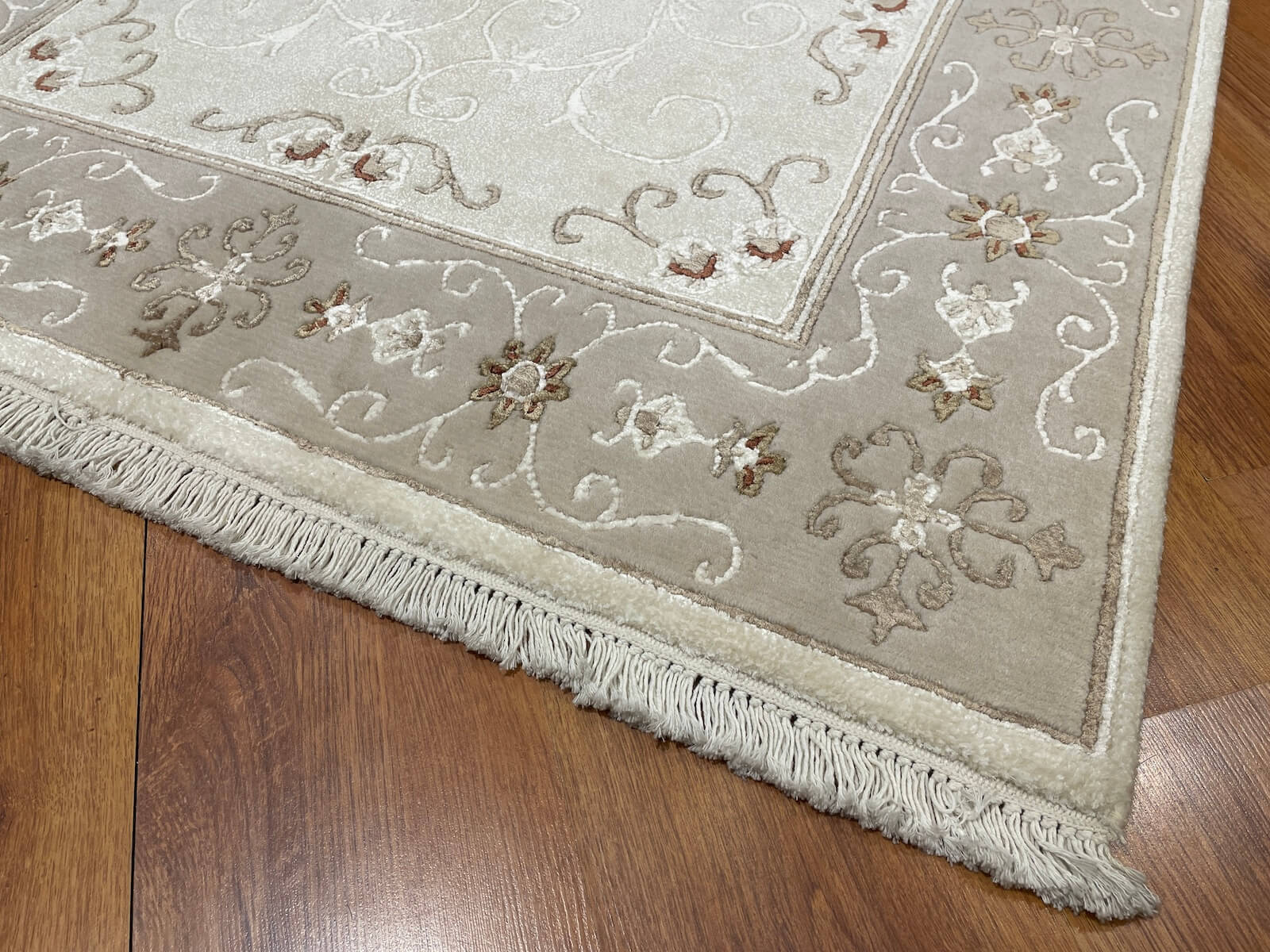 Kaftan Serisi Nepal El Dokuma Halı