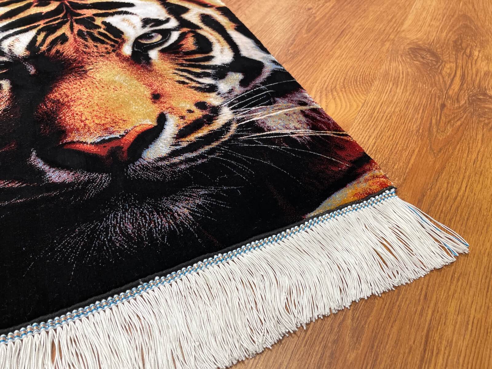 Kaplan Desenli Tablo Bambu Halı