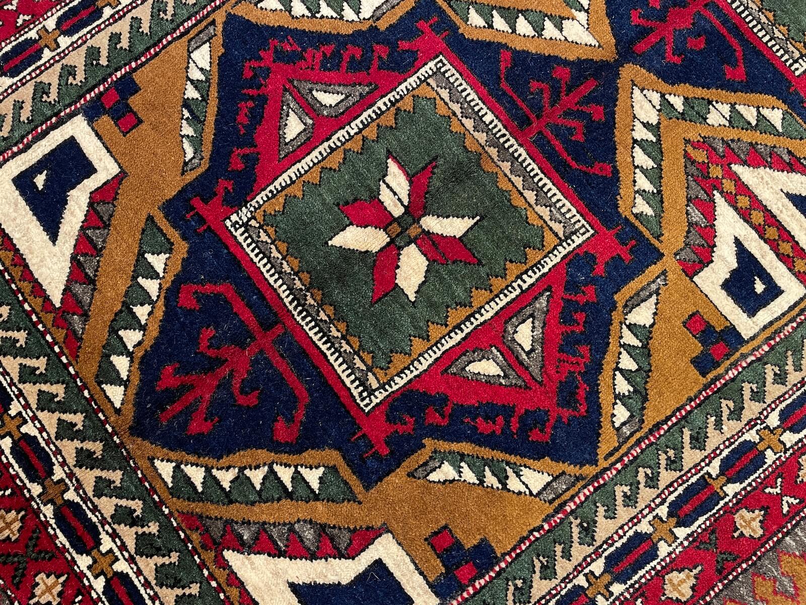 Kars El Dokuma Halı