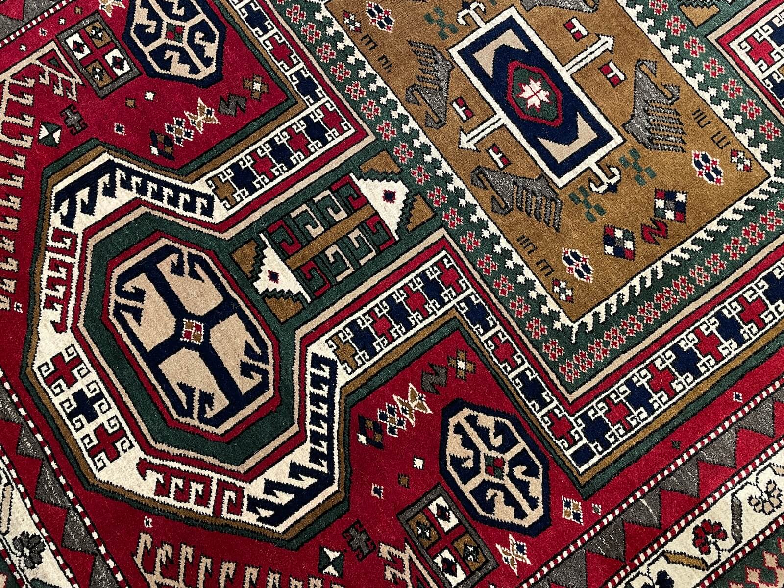 Kars El Dokuma Halı