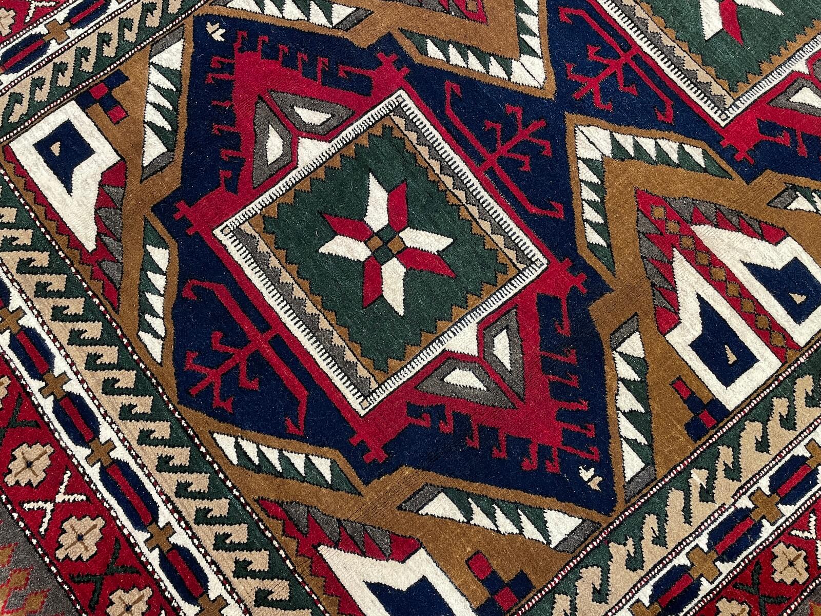 Kars El Dokuma Halı