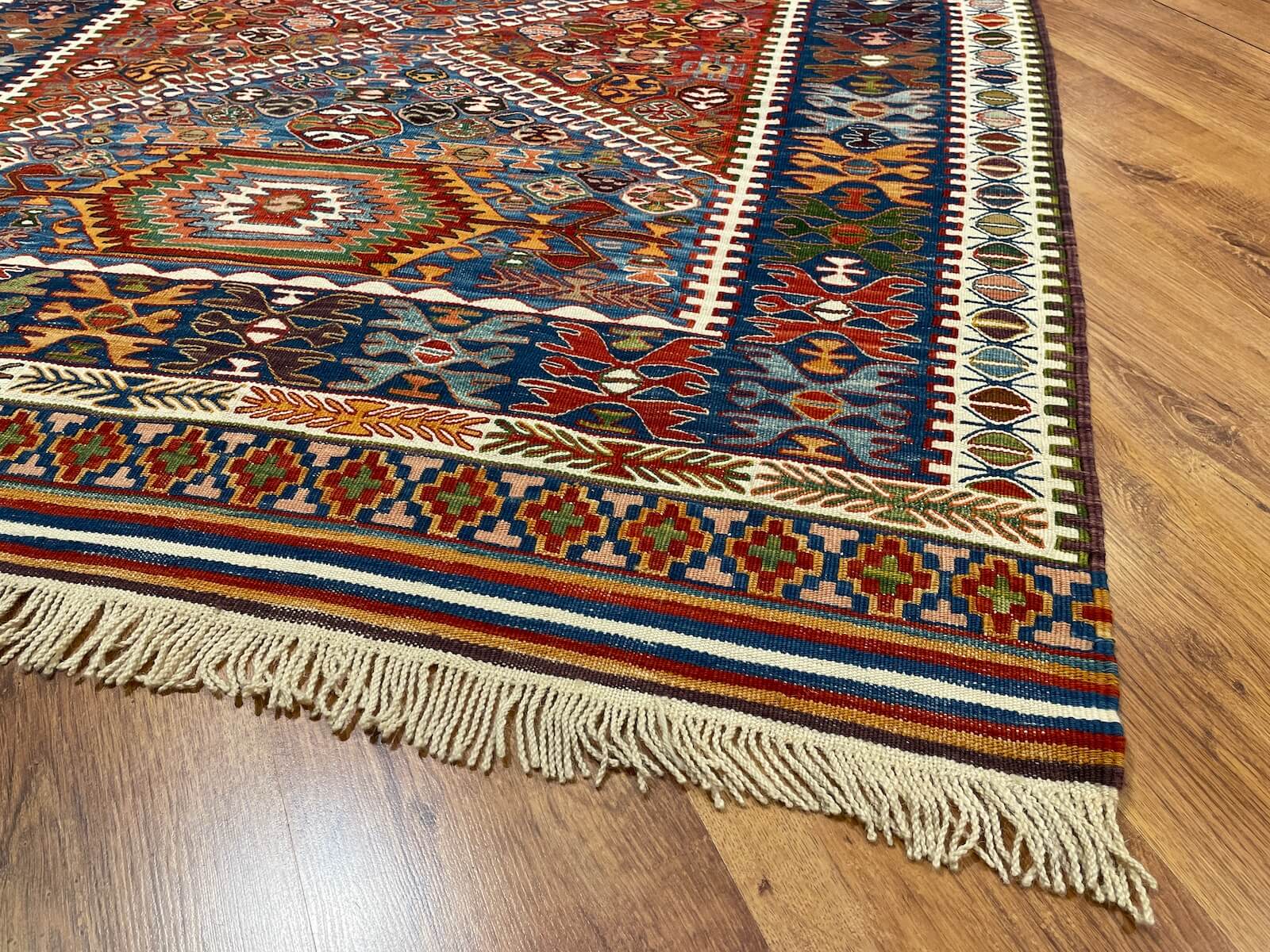 Kirmen El Dokuma Kilim