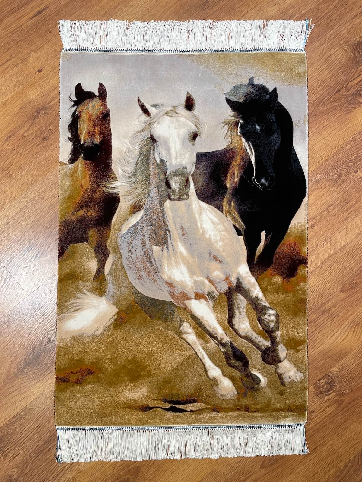 Koşan At Desenli Tablo Bambu Halı