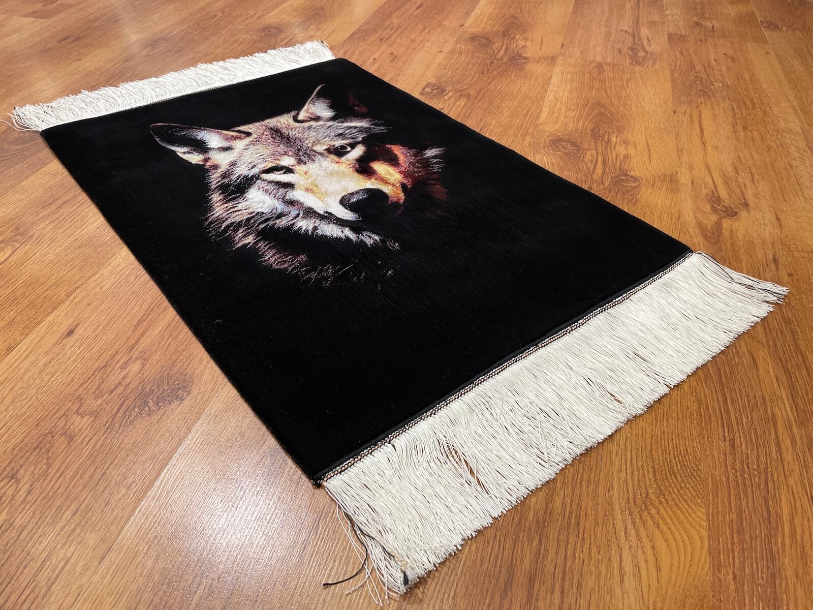 Kurt Desenli Tablo Bambu Halı