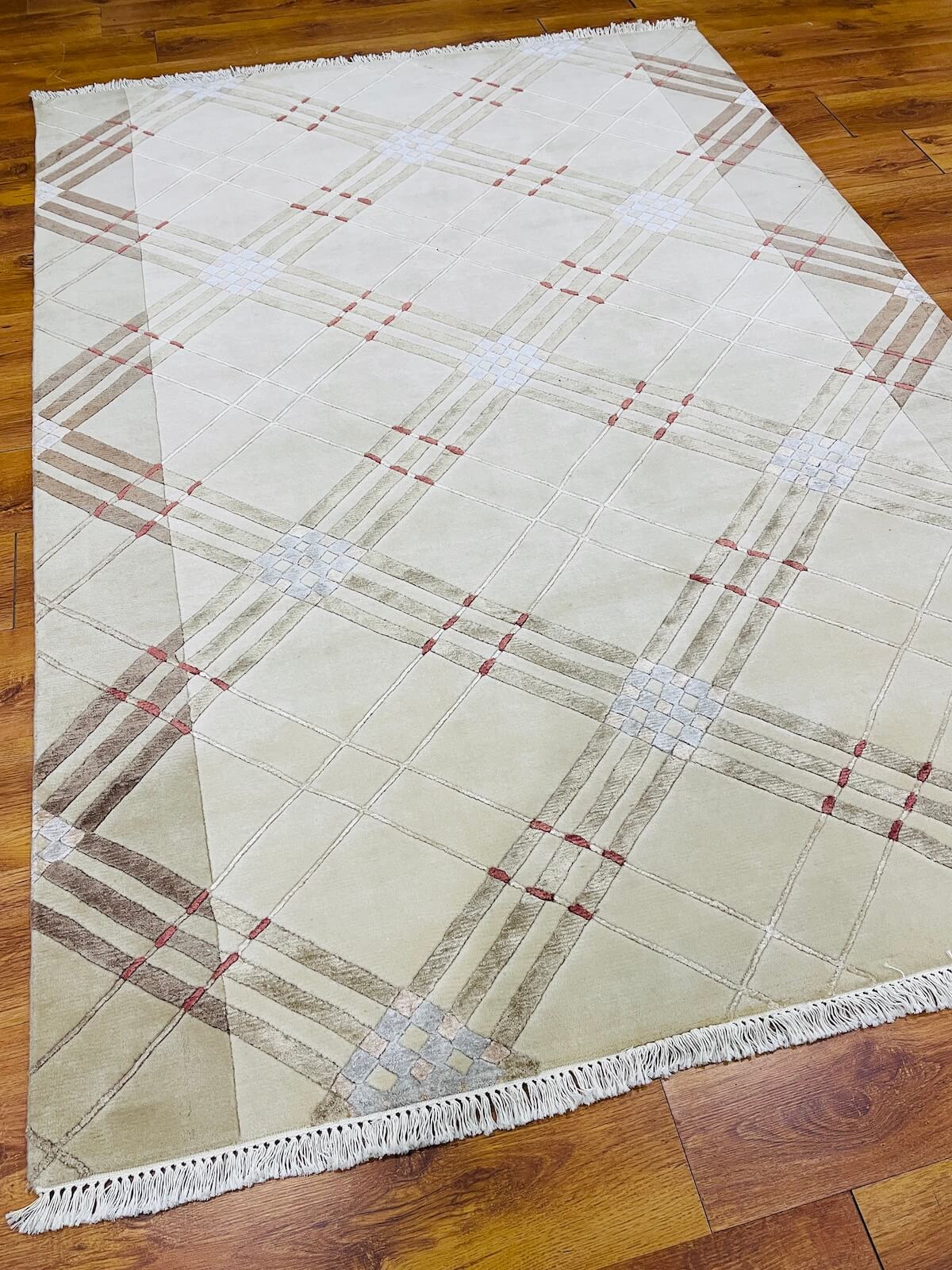 London Serisi Nepal El Dokuma Halı