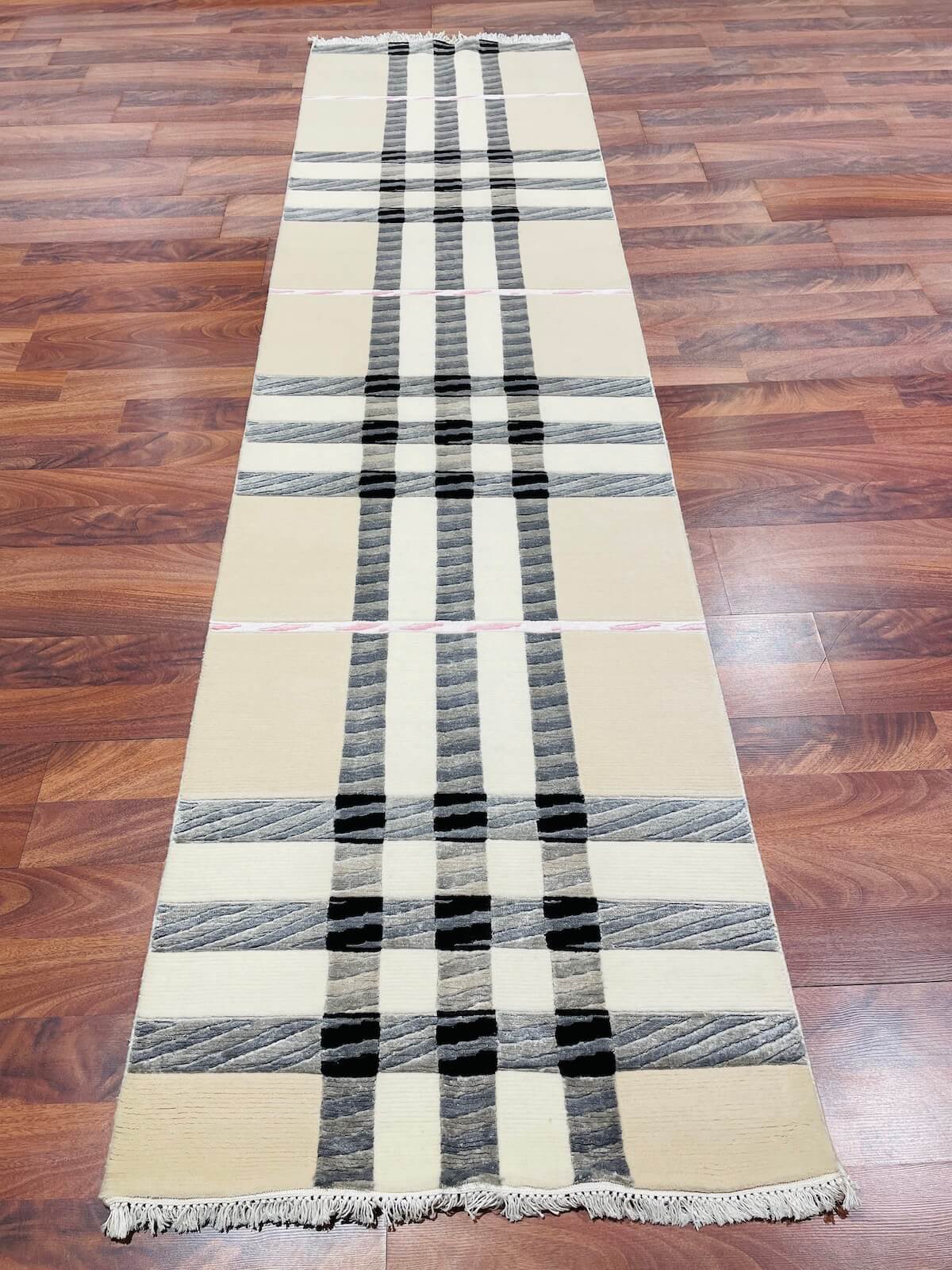 London Serisi Nepal El Dokuma Halı Yolluk