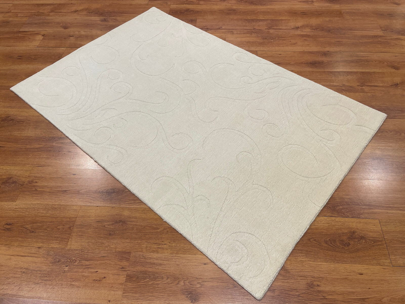 Lori El Dokuma Krem Yün Halı