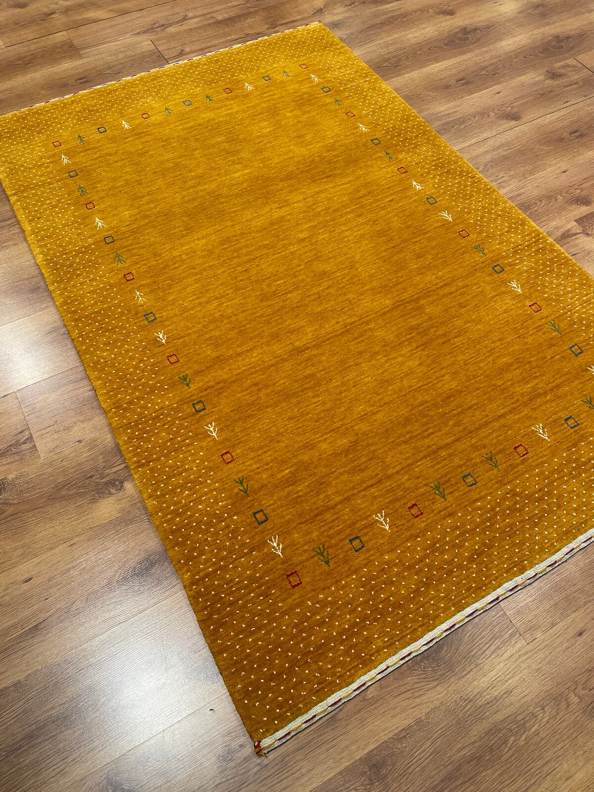 Lori El Dokuma Sarı Yün Halı