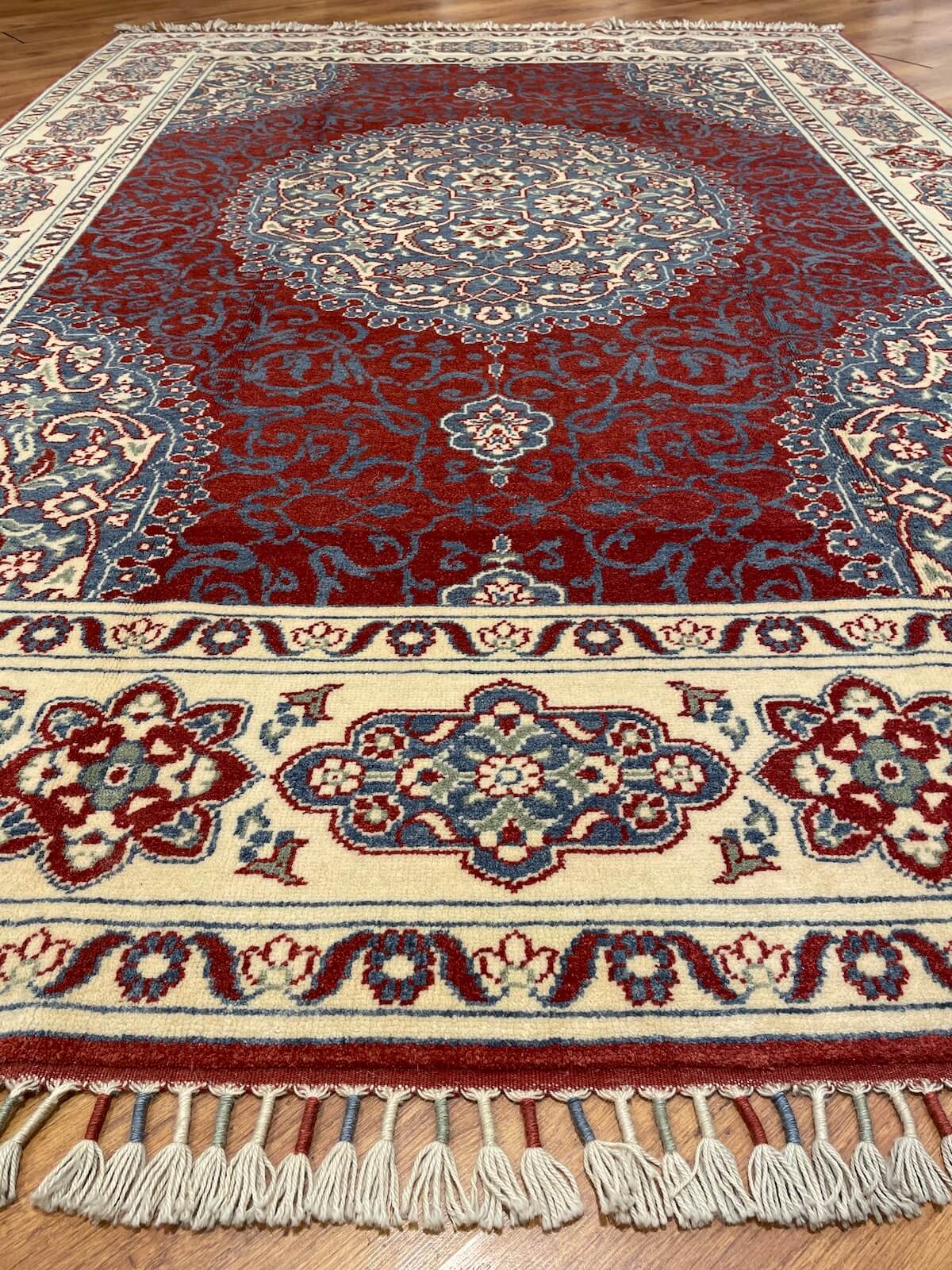 Madalyonlu Uşak El Dokuma Halı