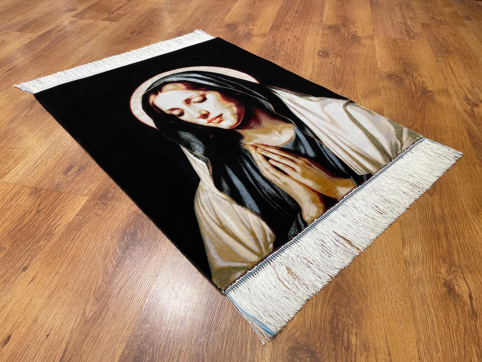 Meryem Ana Temalı Tablo Bambu Halı